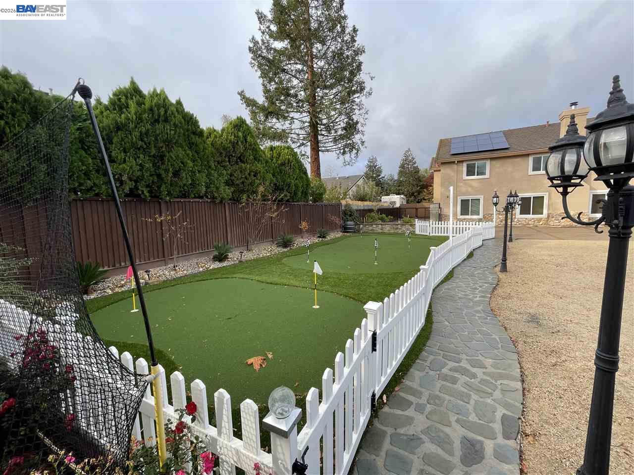 Detail Gallery Image 36 of 40 For 1393 Arrowhead Ave, Livermore,  CA 94551 - 6 Beds | 3 Baths