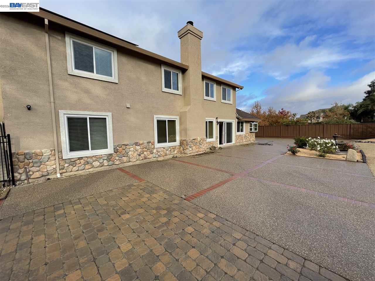 Detail Gallery Image 40 of 40 For 1393 Arrowhead Ave, Livermore,  CA 94551 - 6 Beds | 3 Baths