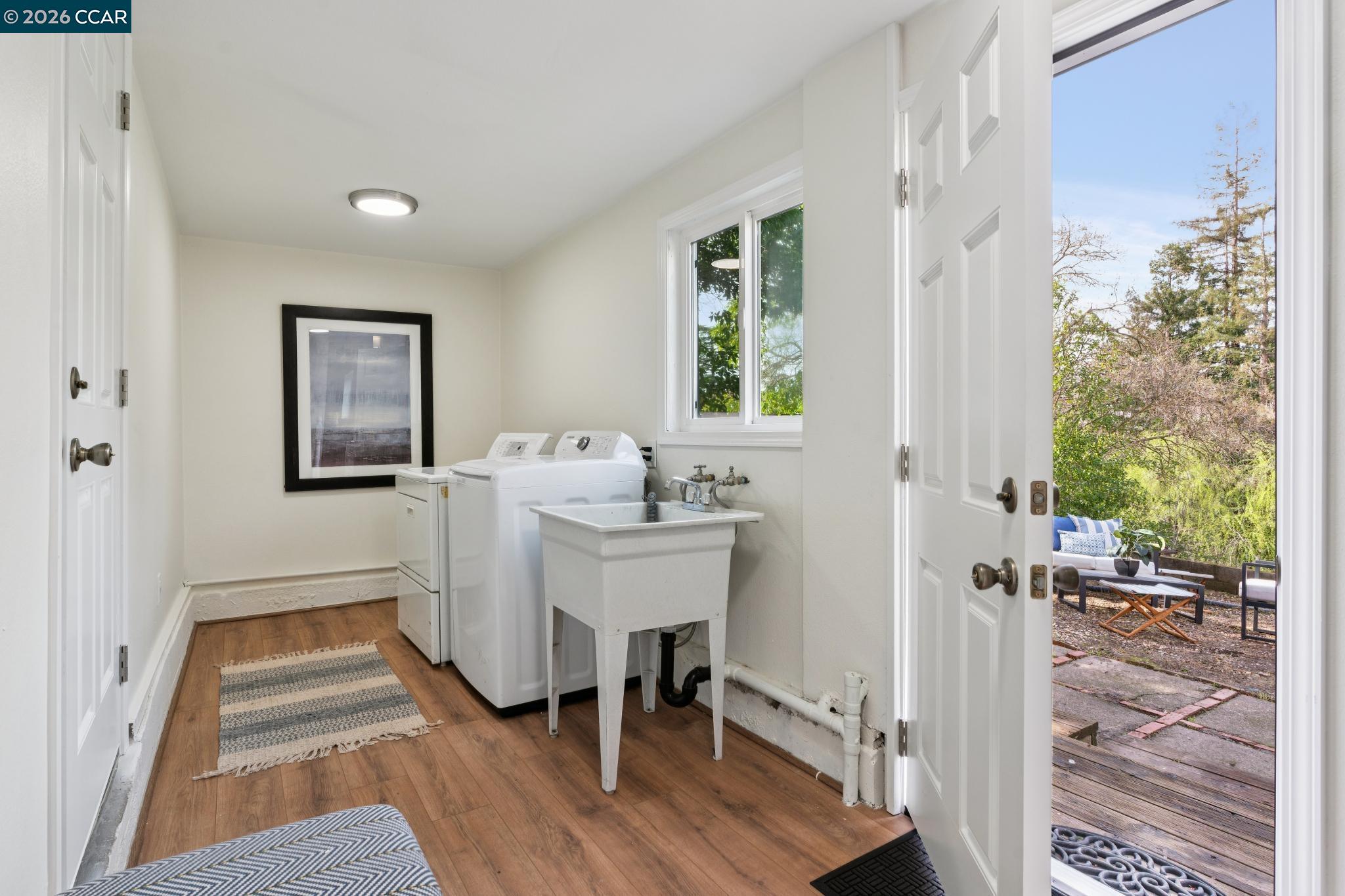 Detail Gallery Image 27 of 34 For 1315 El Curtola, Lafayette,  CA 94549 - 3 Beds | 2 Baths
