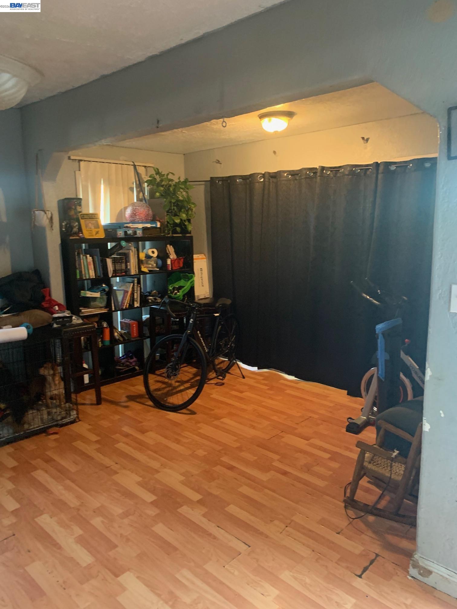 Detail Gallery Image 2 of 19 For 7333 Lockwood St, Oakland,  CA 94621 - – Beds | – Baths