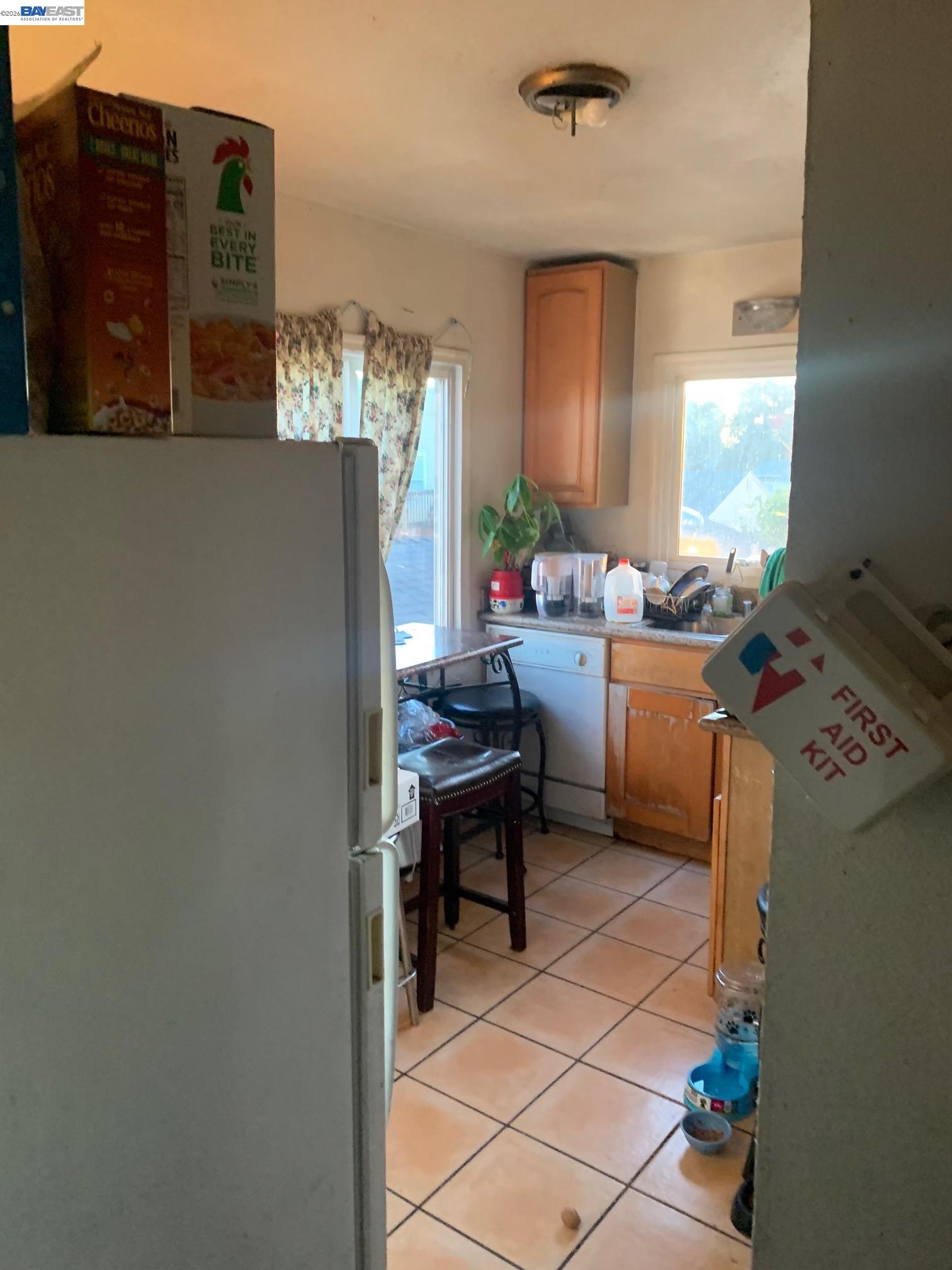 Detail Gallery Image 12 of 19 For 7333 Lockwood St, Oakland,  CA 94621 - – Beds | – Baths