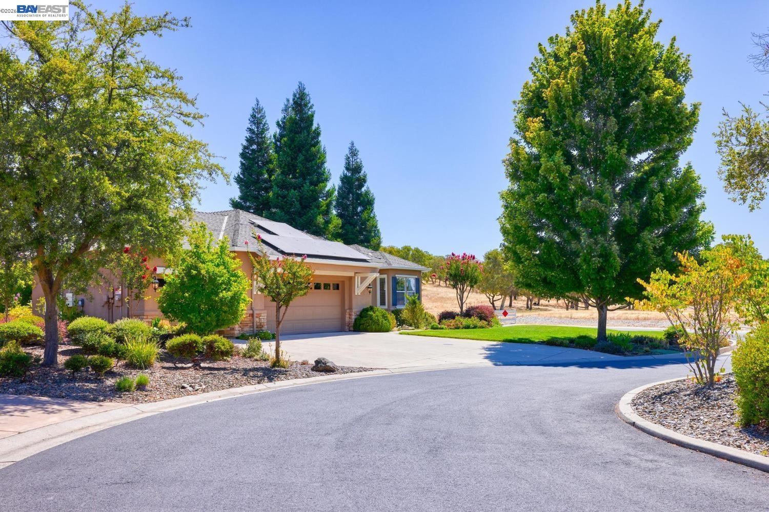 Detail Gallery Image 2 of 41 For 8 Rock Ridge Ct, Copperopolis,  CA 95228 - 2 Beds | 2 Baths