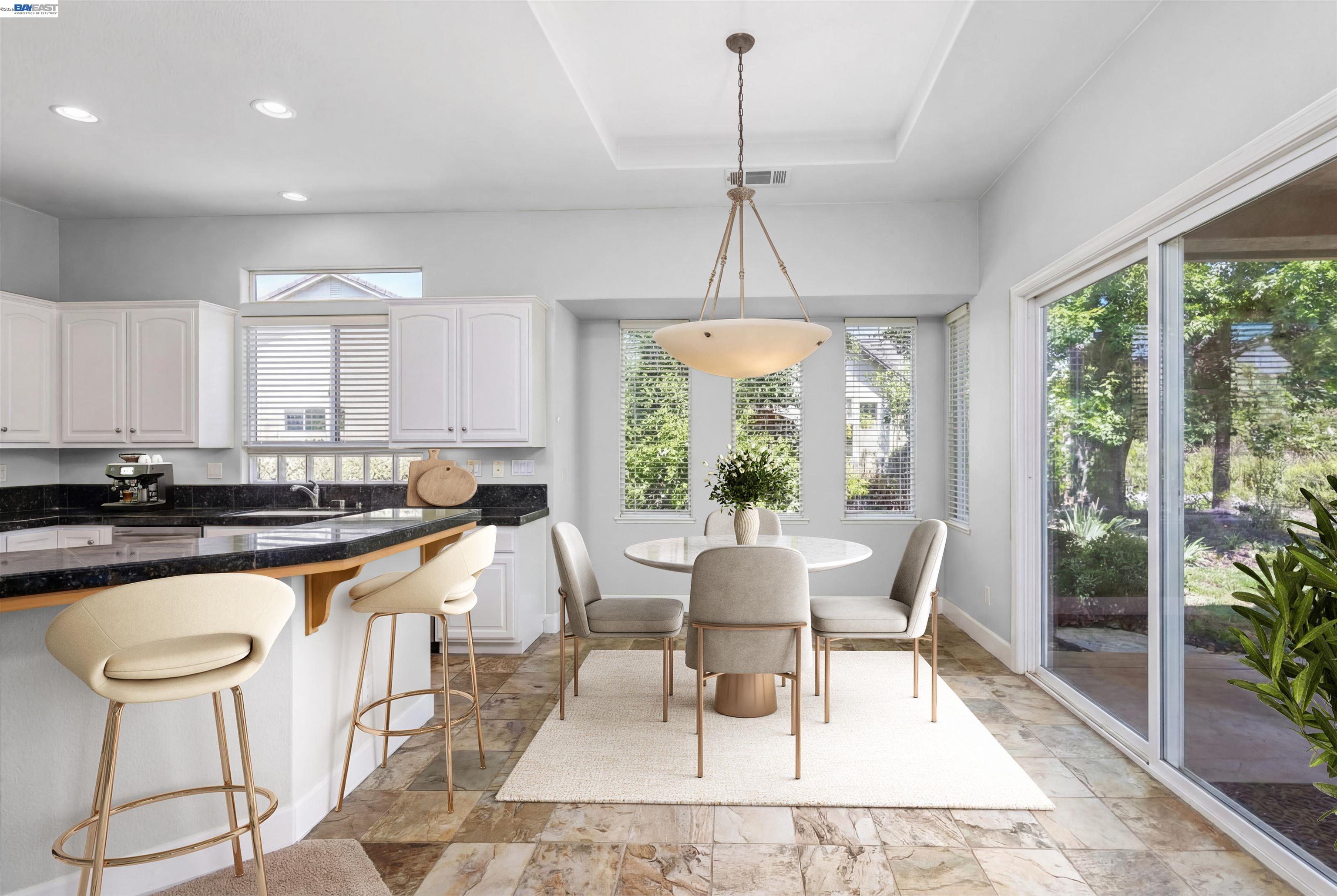 Detail Gallery Image 13 of 41 For 8 Rock Ridge Ct, Copperopolis,  CA 95228 - 2 Beds | 2 Baths