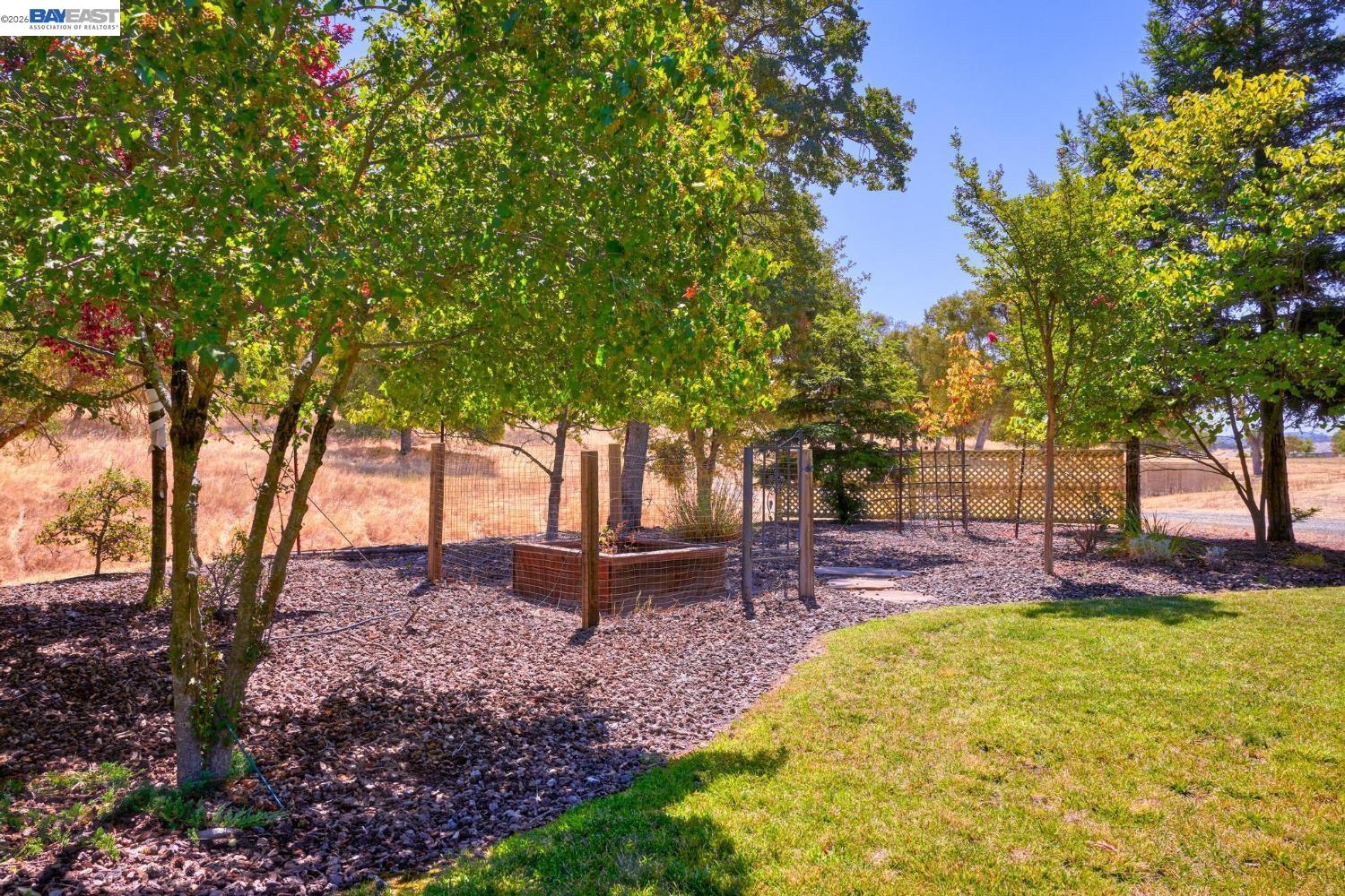 Detail Gallery Image 26 of 41 For 8 Rock Ridge Ct, Copperopolis,  CA 95228 - 2 Beds | 2 Baths