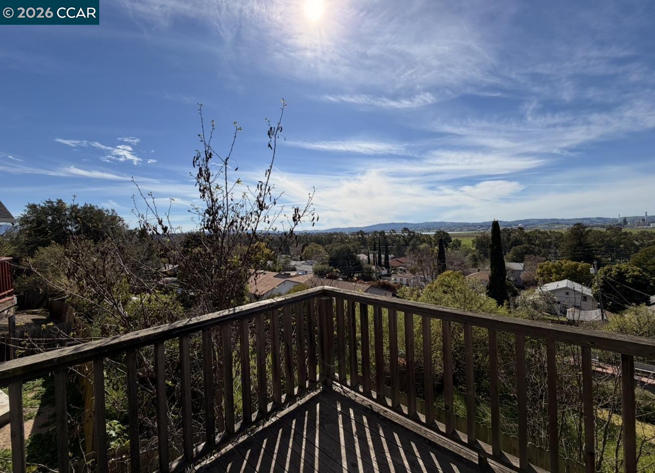 Detail Gallery Image 2 of 18 For 418 Highland Ct, Concord,  CA 94520 - 4 Beds | 3 Baths