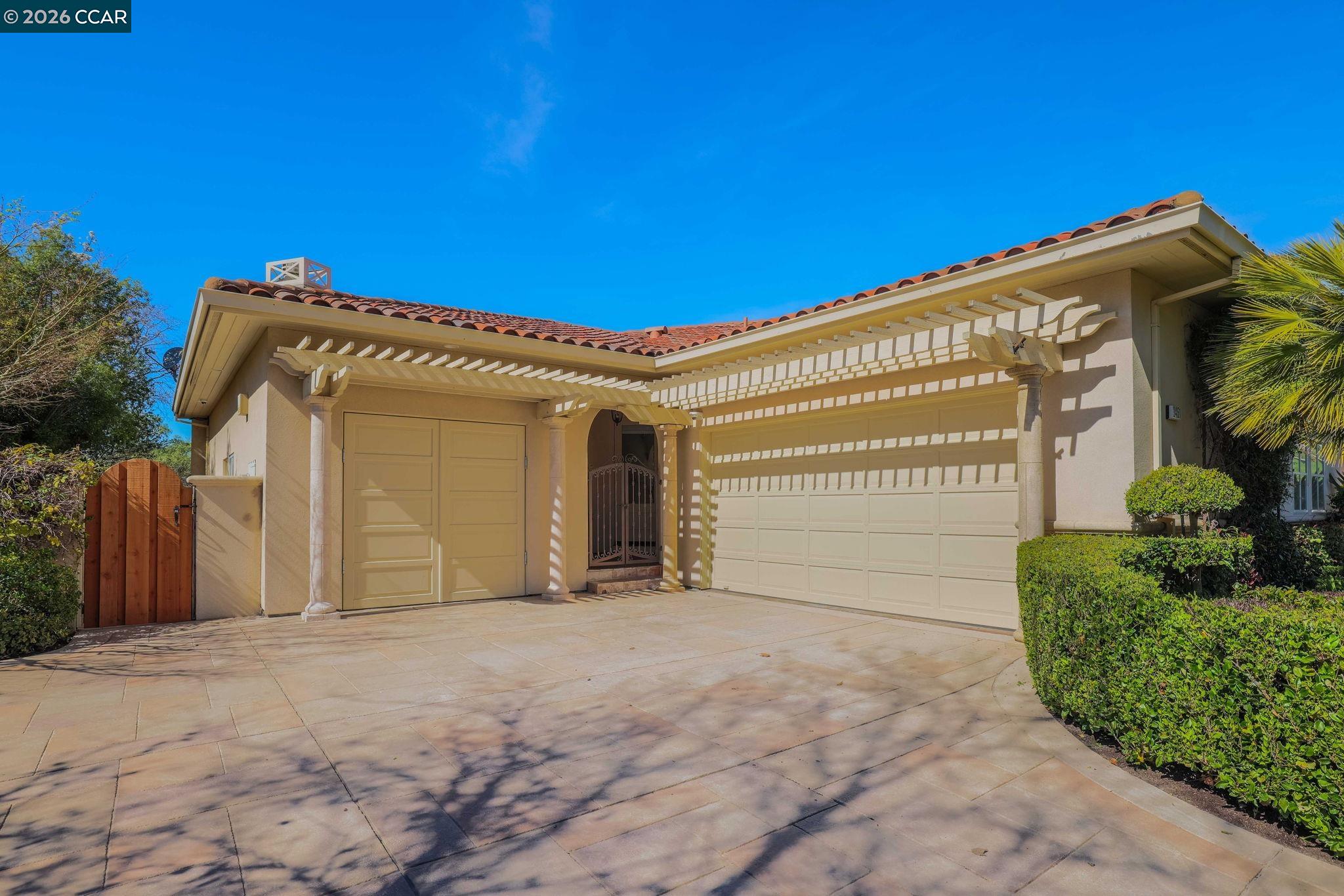 Detail Gallery Image 5 of 54 For 2451 Diablo Ranch Place, Danville,  CA 94506 - 4 Beds | 3/1 Baths