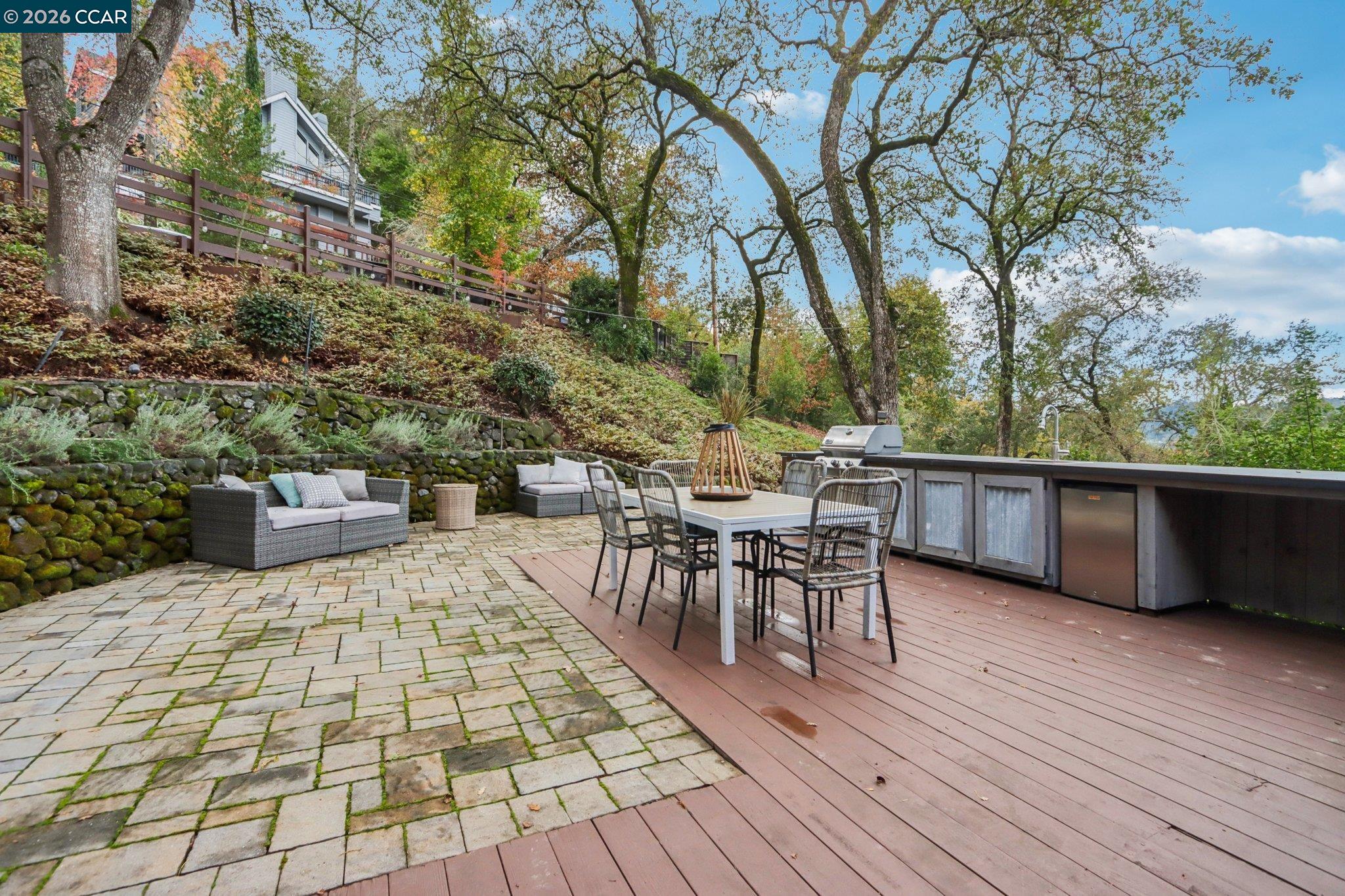 Detail Gallery Image 45 of 55 For 858 Mountain View Dr, Lafayette,  CA 94549 - 6 Beds | 4/1 Baths