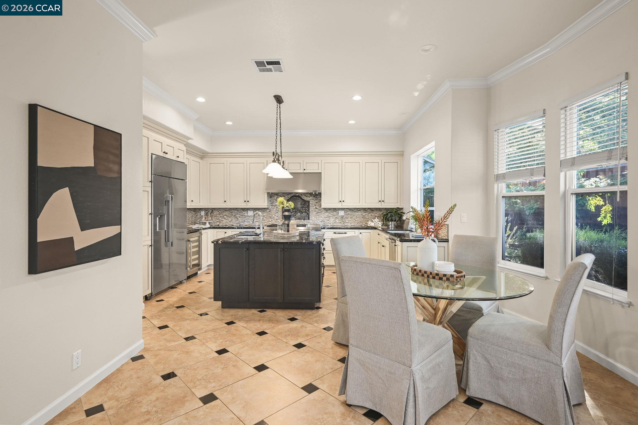 Detail Gallery Image 12 of 38 For 908 Gibson Ct, Alamo,  CA 94507 - 5 Beds | 4 Baths