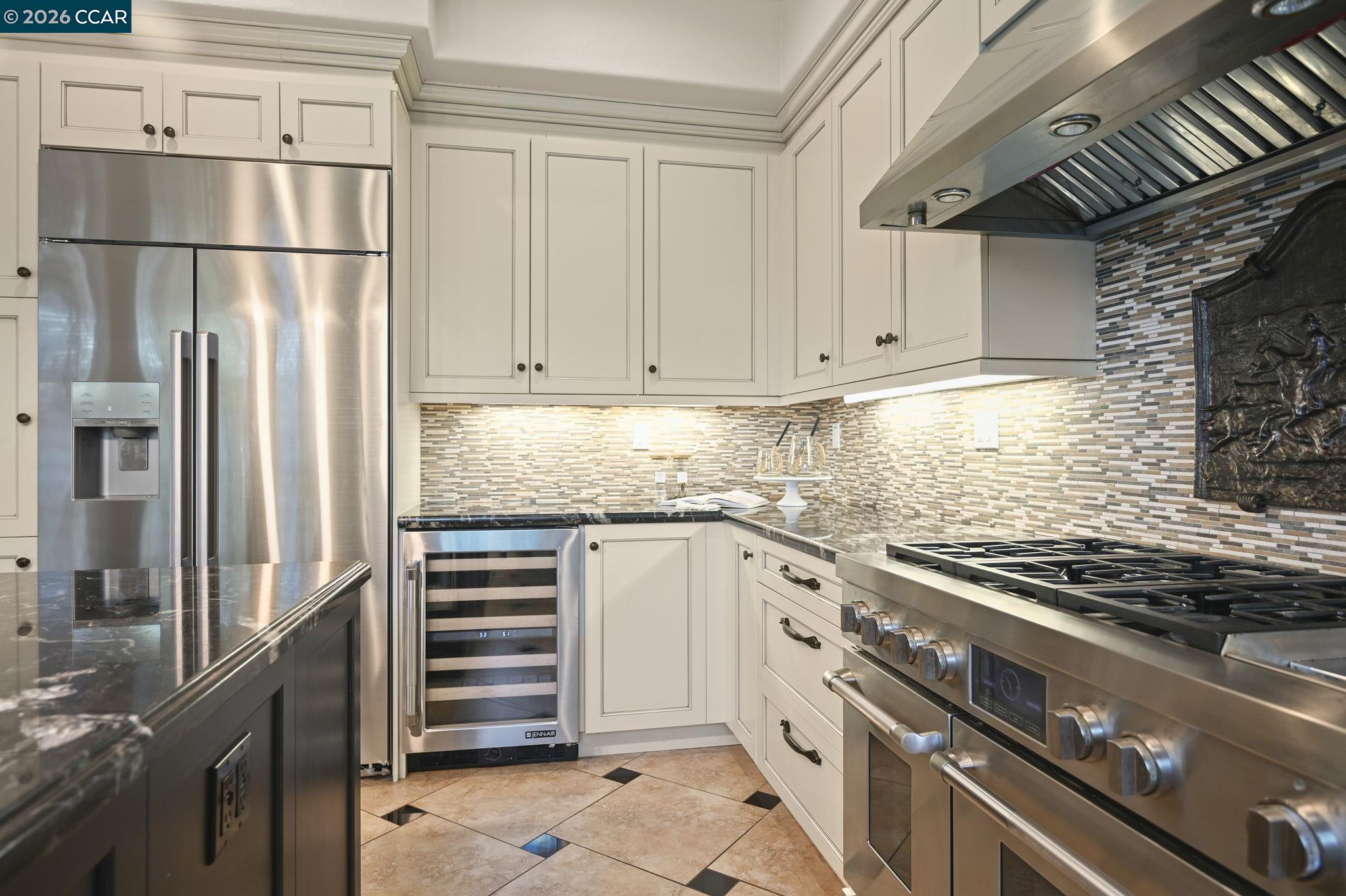 Detail Gallery Image 14 of 38 For 908 Gibson Ct, Alamo,  CA 94507 - 5 Beds | 4 Baths