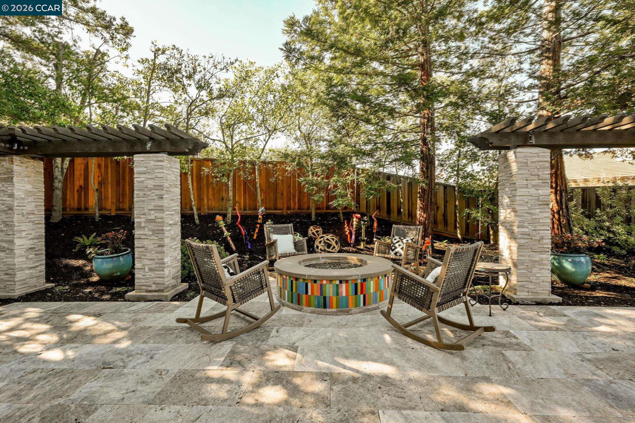 Detail Gallery Image 7 of 38 For 908 Gibson Ct, Alamo,  CA 94507 - 5 Beds | 4 Baths