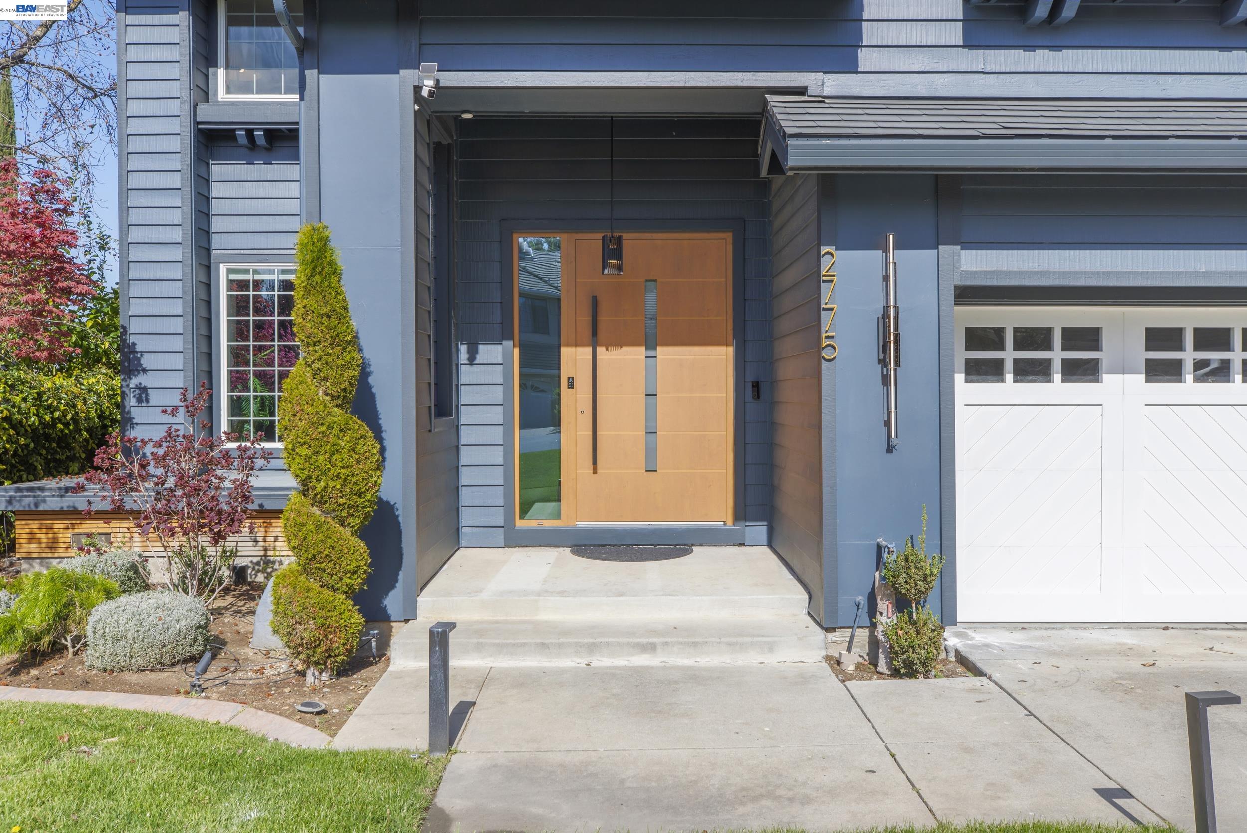 Detail Gallery Image 4 of 48 For 2775 Cantor Dr, Morgan Hill,  CA 95037 - 6 Beds | 4 Baths