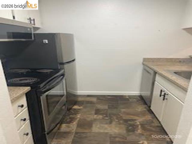 Detail Gallery Image 6 of 11 For 7246 Shelter Creek Ln, San Bruno,  CA 94066 - 0 Beds | 1 Baths