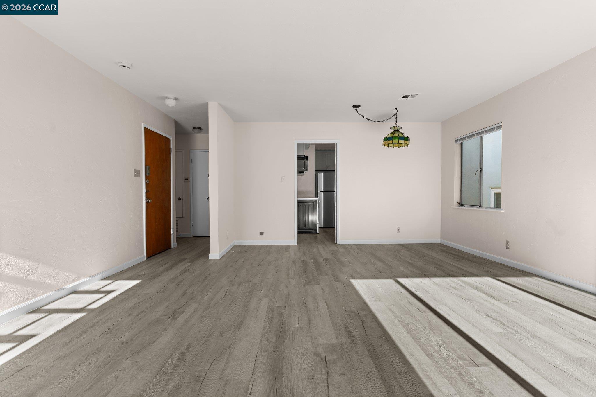 Detail Gallery Image 20 of 54 For 650 Hillsborough St, Oakland,  CA 94606 - – Beds | – Baths