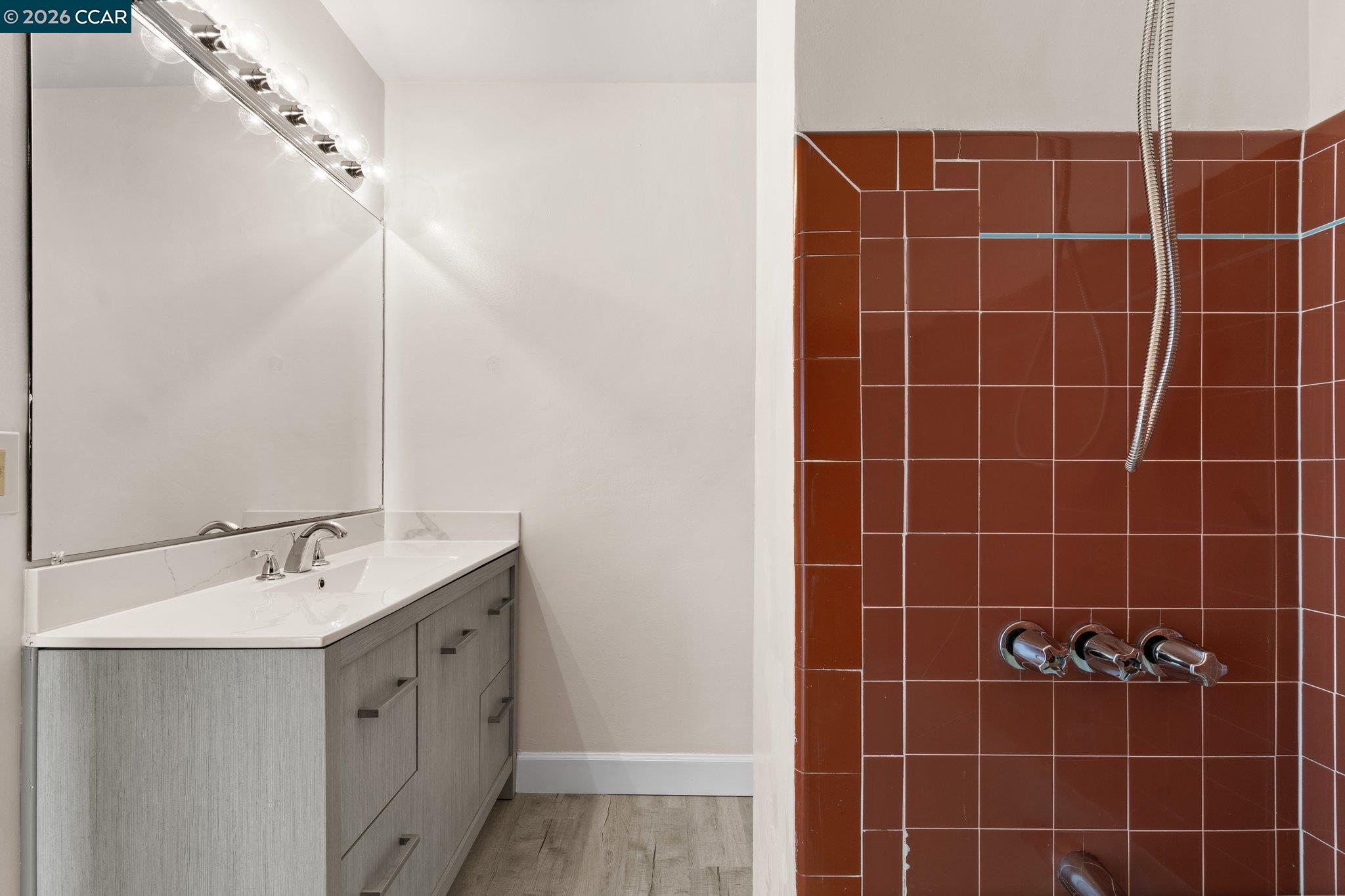 Detail Gallery Image 38 of 54 For 650 Hillsborough St, Oakland,  CA 94606 - – Beds | – Baths