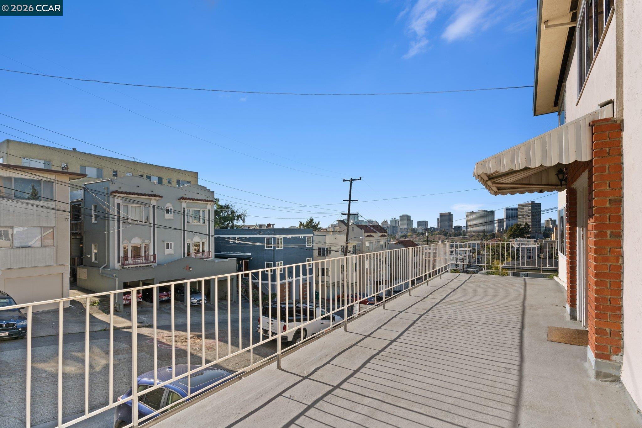 Detail Gallery Image 41 of 54 For 650 Hillsborough St, Oakland,  CA 94606 - – Beds | – Baths