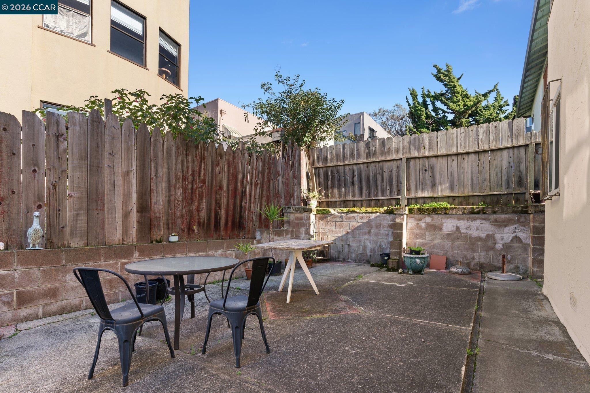 Detail Gallery Image 42 of 54 For 650 Hillsborough St, Oakland,  CA 94606 - – Beds | – Baths