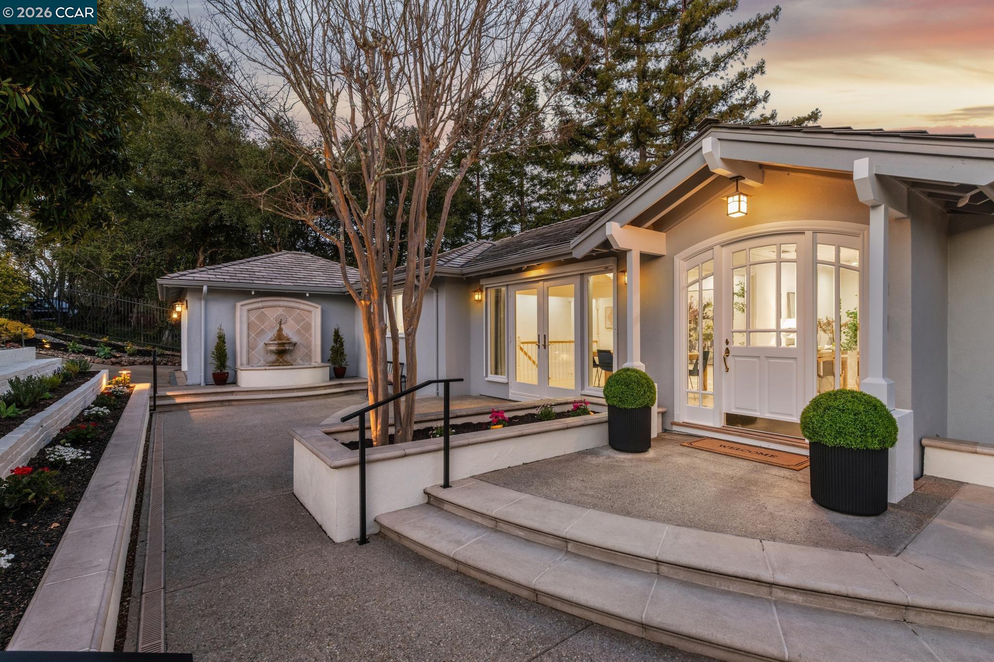 Front Image Thumbnail for CC41124895