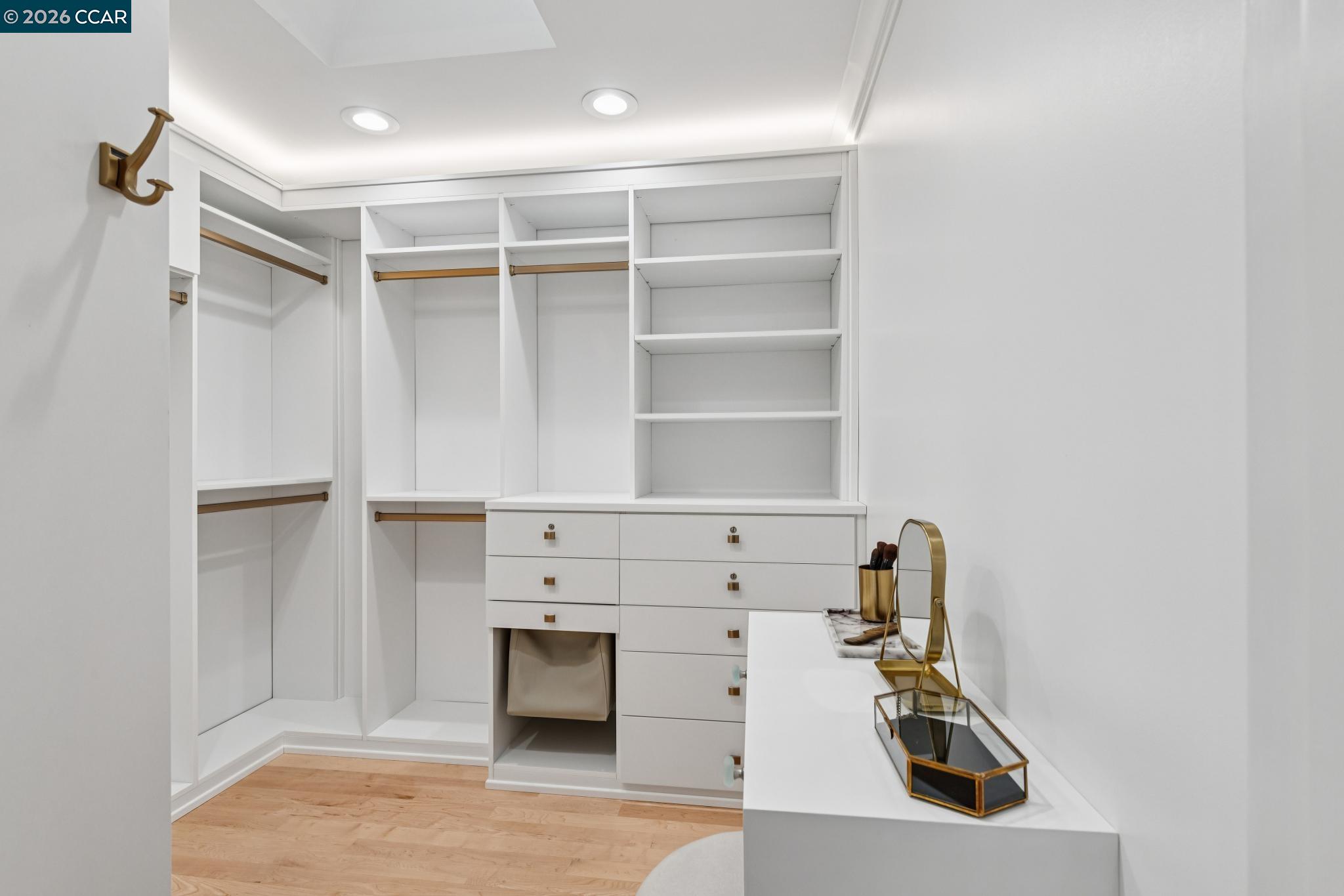 Detail Gallery Image 21 of 60 For 15 Los Dedos, Orinda,  CA 94563 - 4 Beds | 3/1 Baths