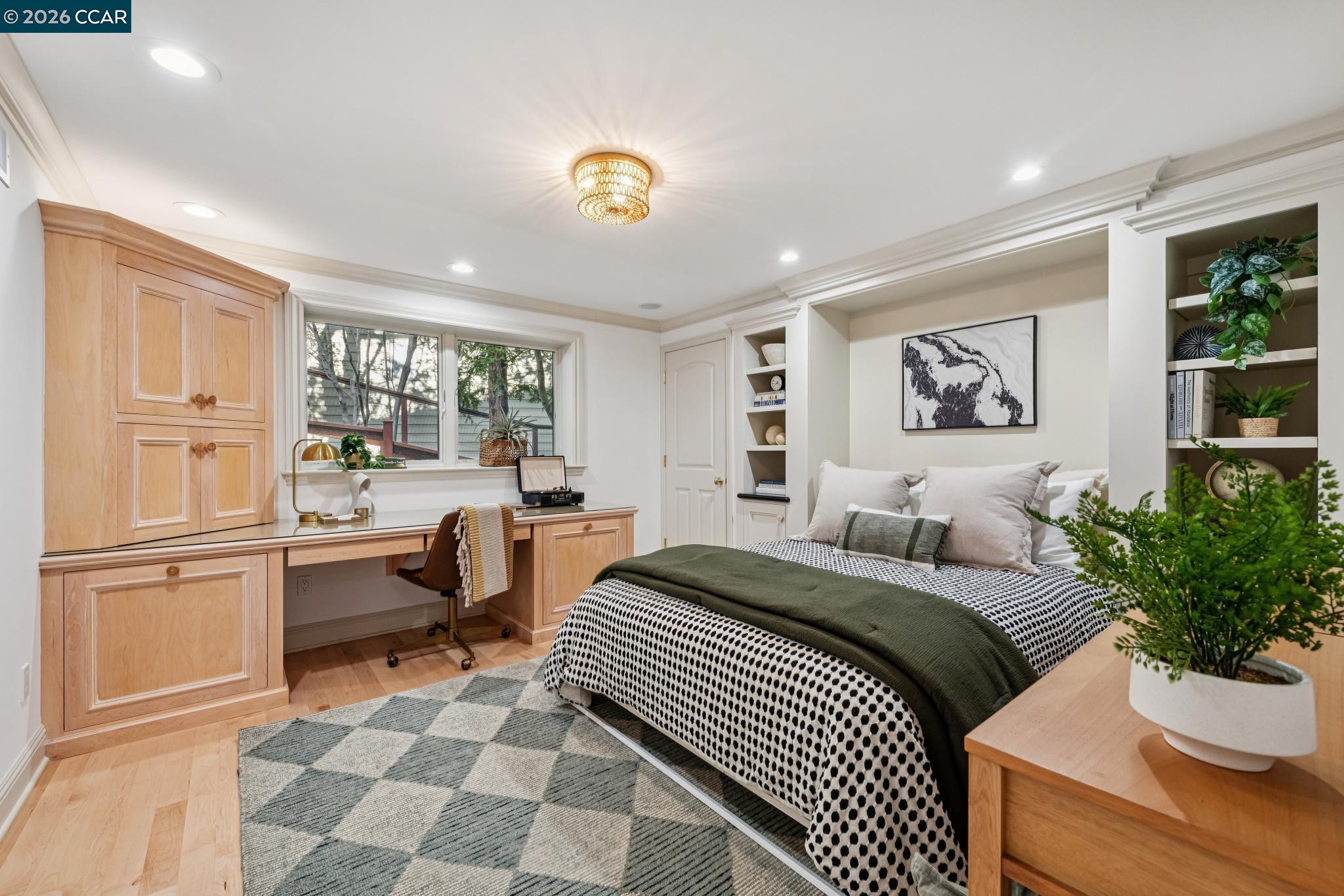 Detail Gallery Image 24 of 60 For 15 Los Dedos, Orinda,  CA 94563 - 4 Beds | 3/1 Baths