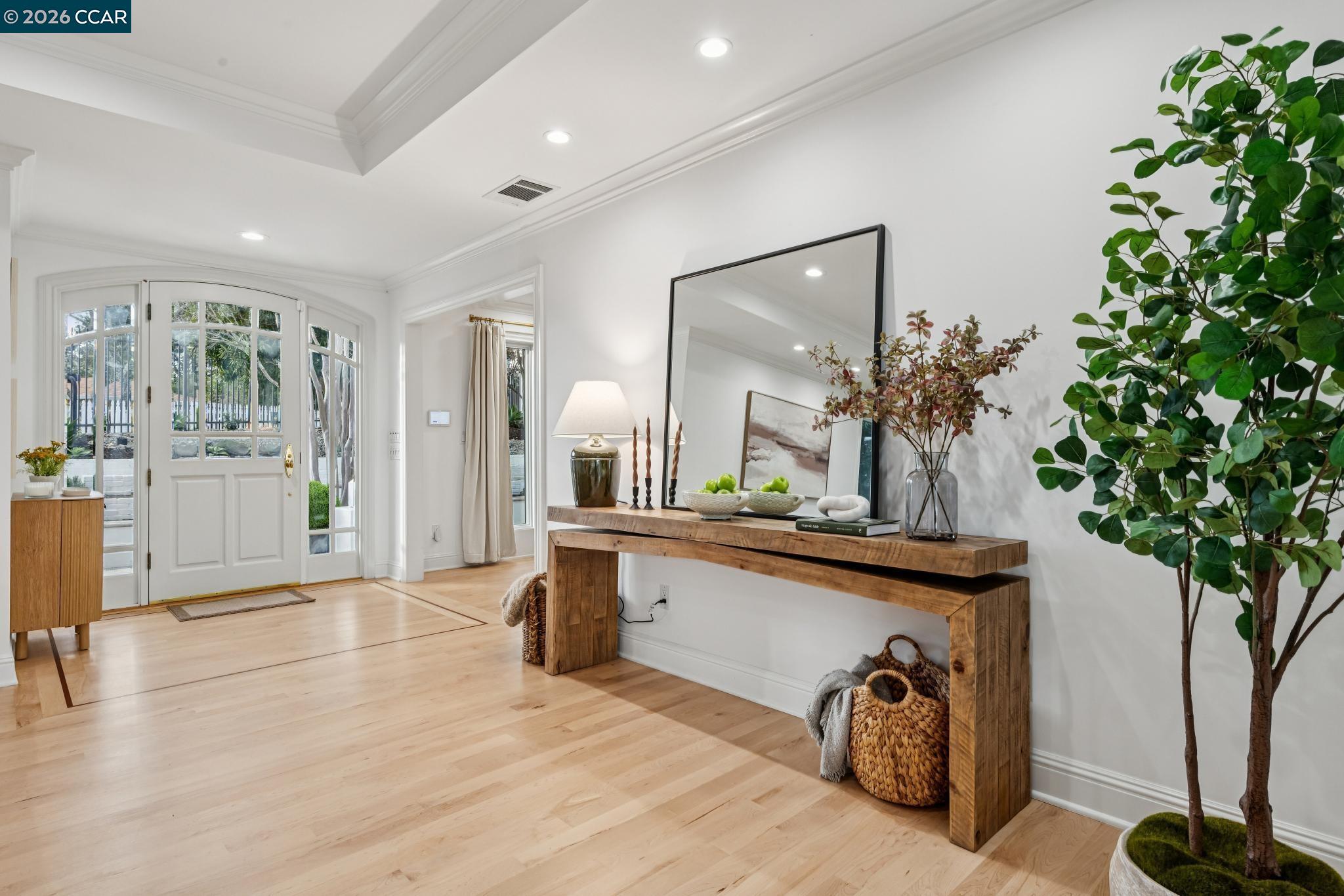 Detail Gallery Image 42 of 60 For 15 Los Dedos, Orinda,  CA 94563 - 4 Beds | 3/1 Baths