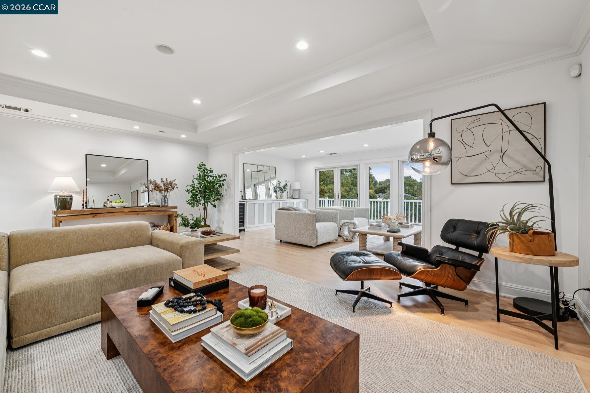 Detail Gallery Image 45 of 60 For 15 Los Dedos, Orinda,  CA 94563 - 4 Beds | 3/1 Baths