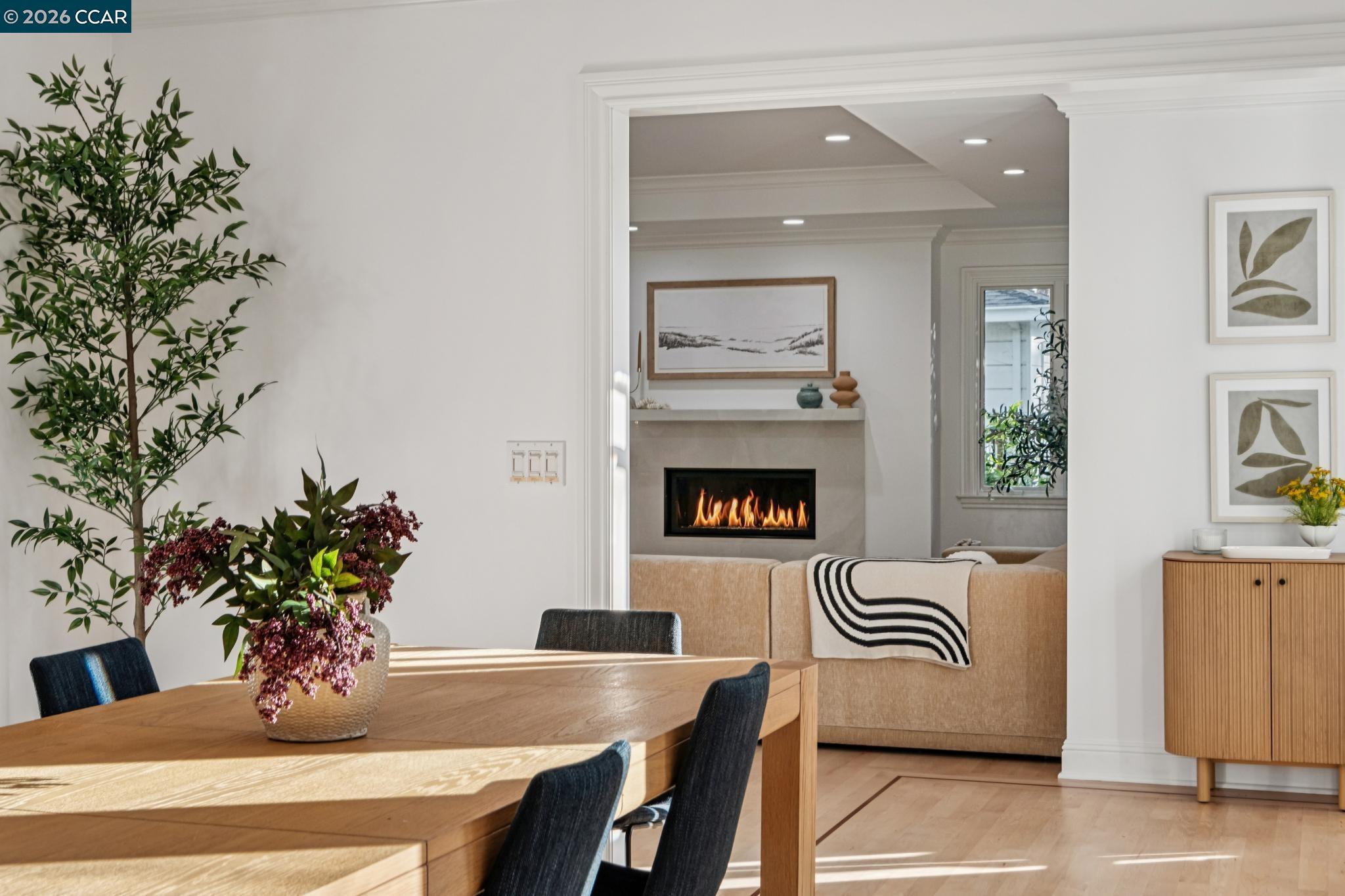 Detail Gallery Image 50 of 60 For 15 Los Dedos, Orinda,  CA 94563 - 4 Beds | 3/1 Baths