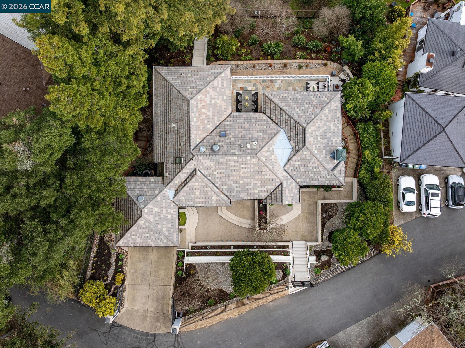 Detail Gallery Image 57 of 60 For 15 Los Dedos, Orinda,  CA 94563 - 4 Beds | 3/1 Baths