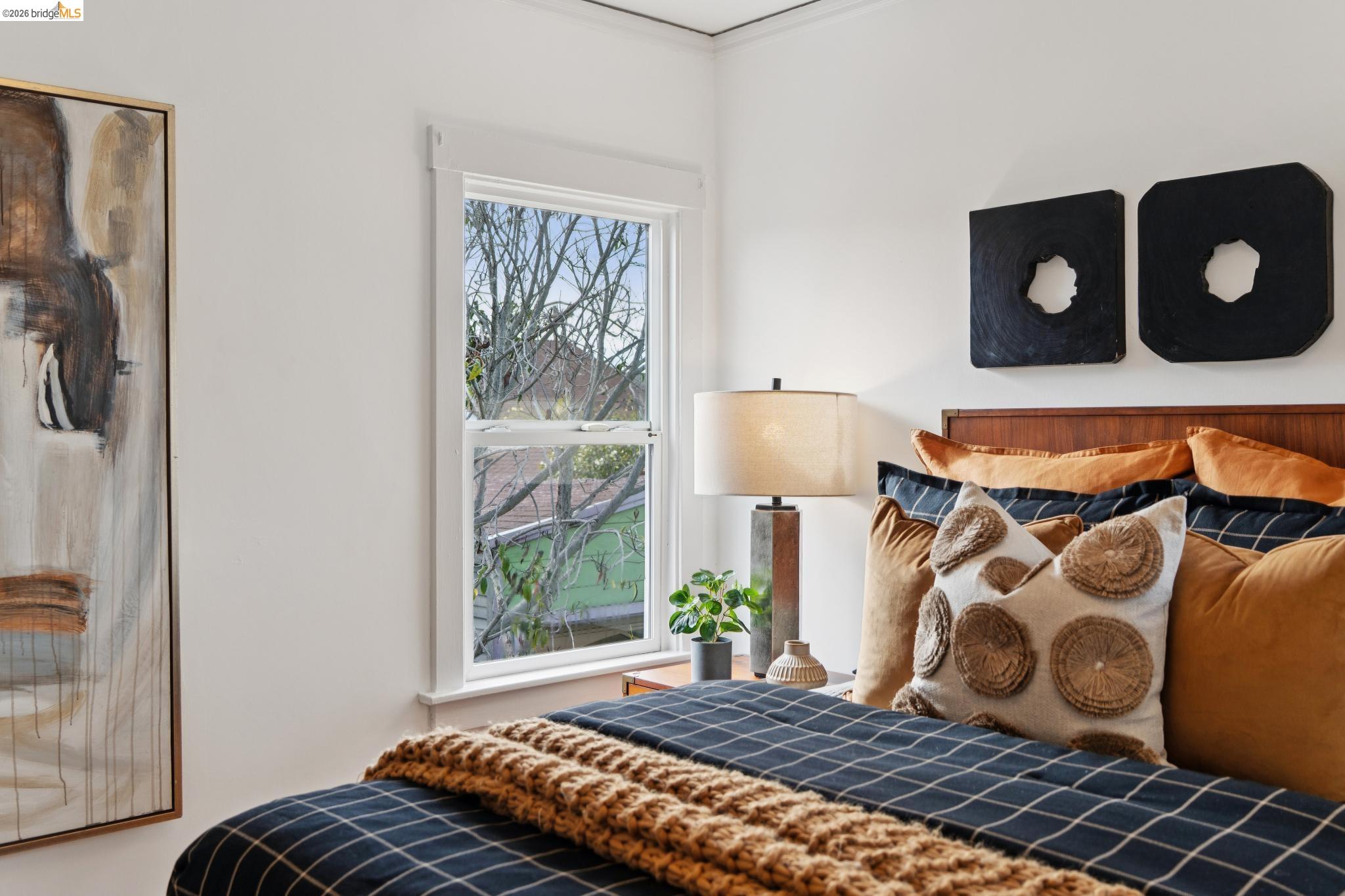 Detail Gallery Image 31 of 44 For 5721 Roberts Ave, Oakland,  CA 94605 - 2 Beds | 1 Baths