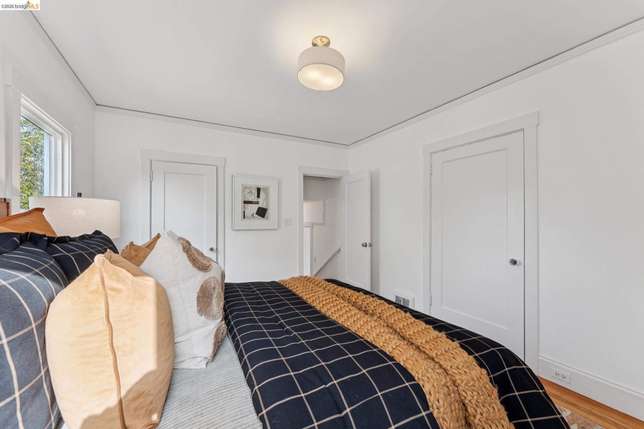 Detail Gallery Image 33 of 44 For 5721 Roberts Ave, Oakland,  CA 94605 - 2 Beds | 1 Baths