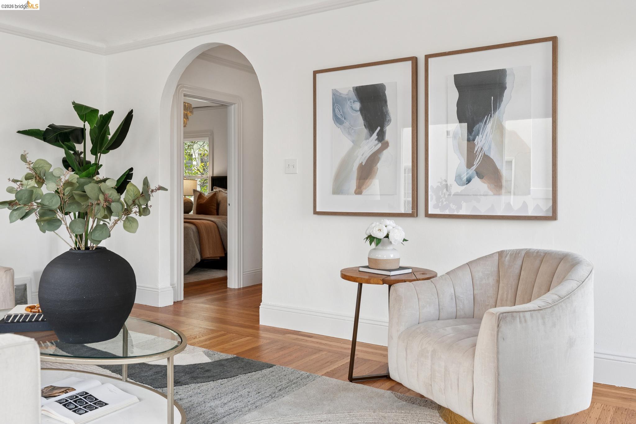 Detail Gallery Image 10 of 44 For 5721 Roberts Ave, Oakland,  CA 94605 - 2 Beds | 1 Baths