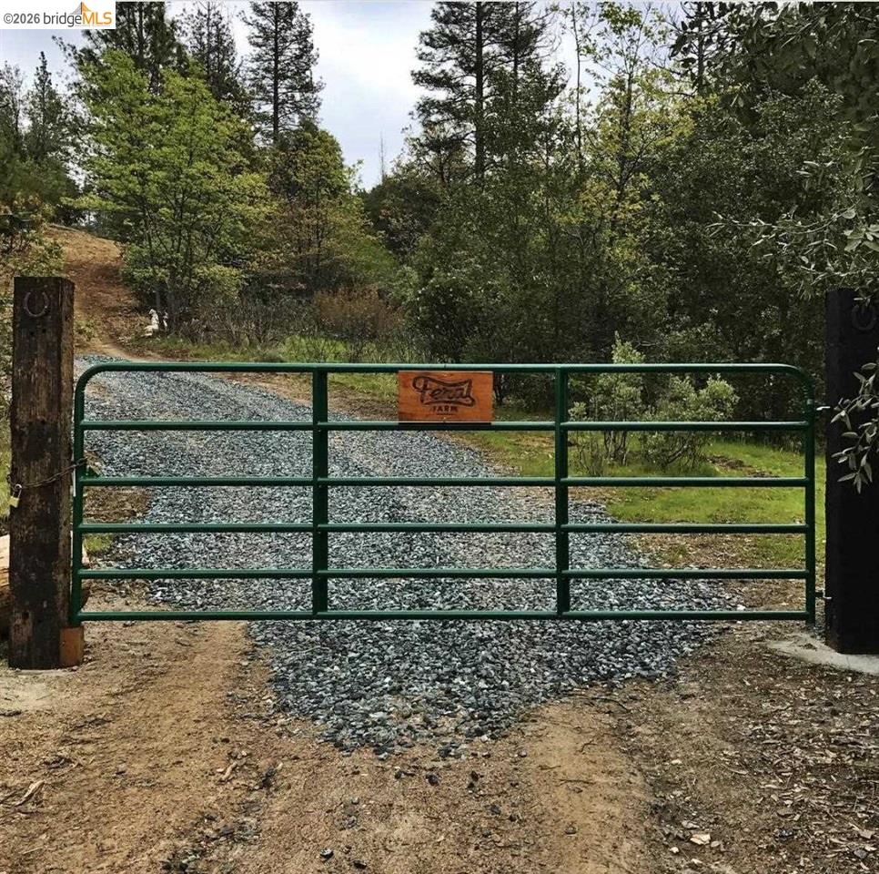 Detail Gallery Image 3 of 8 For 19751 Incense Cedar Trail, Groveland,  CA 95321 - – Beds | – Baths