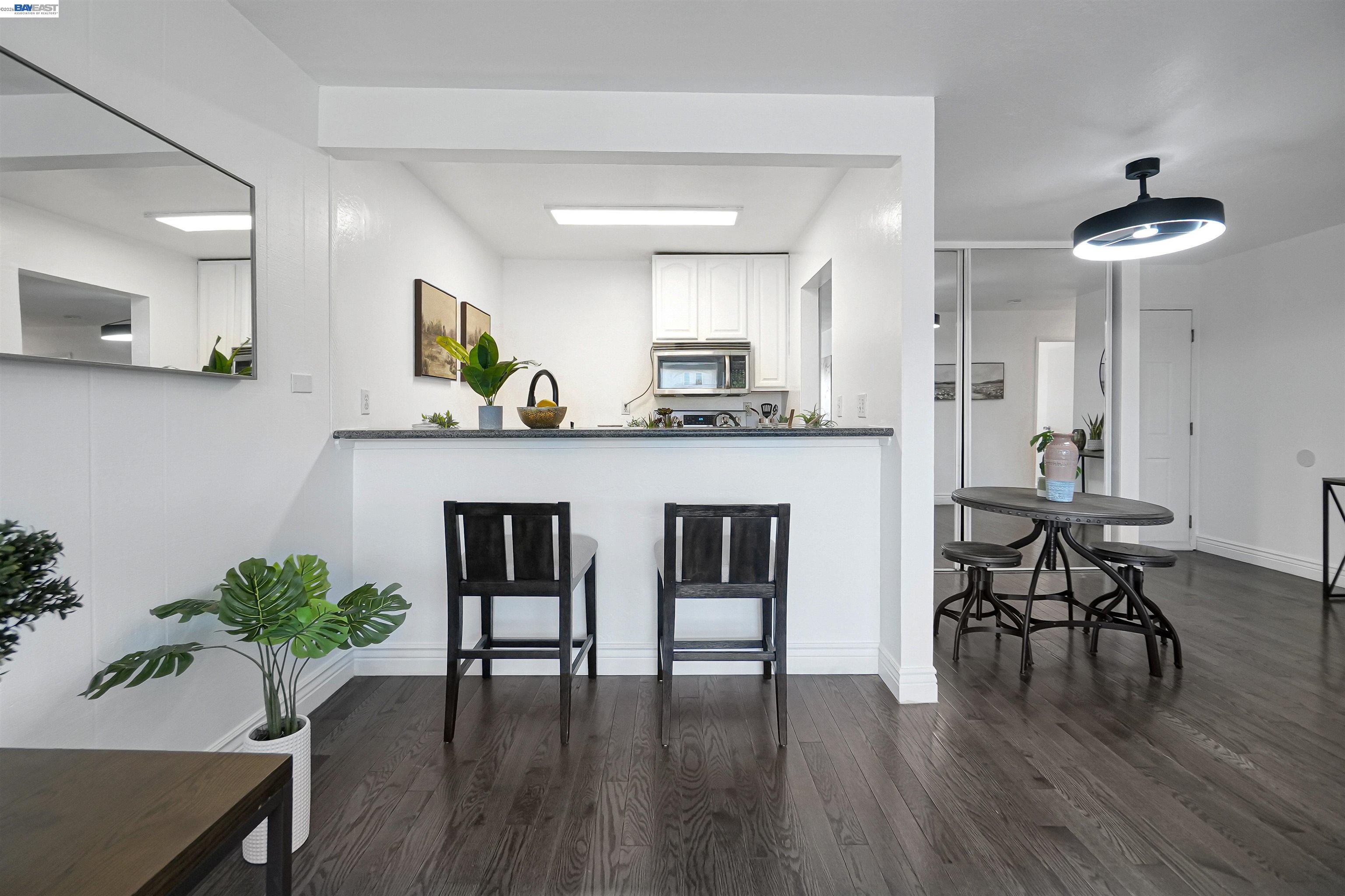 Photo #12: 41124899 Listing: Photo #12