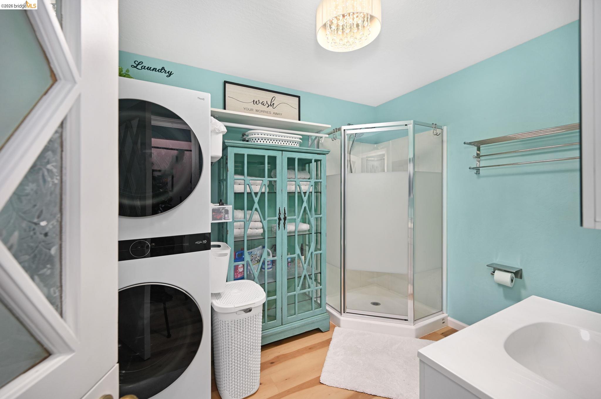 Detail Gallery Image 28 of 41 For 2269 Cypress Ave, San Pablo,  CA 94806 - 3 Beds | 2/1 Baths