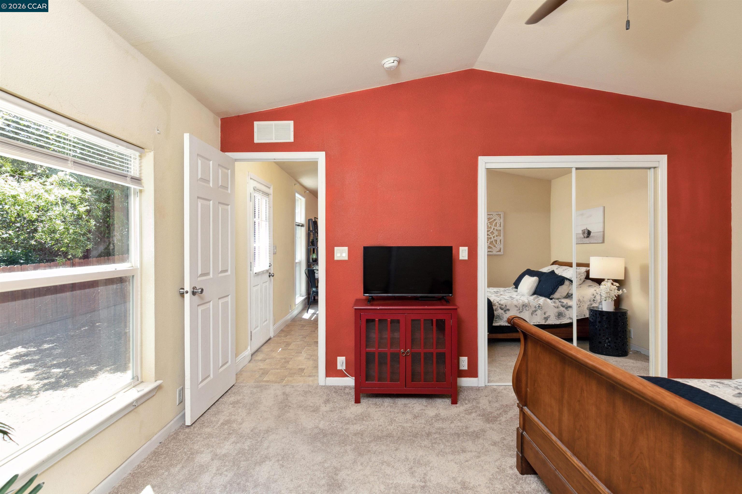 Detail Gallery Image 24 of 40 For 60 Hampton Road, Martinez,  CA 94553 - 2 Beds | 2 Baths