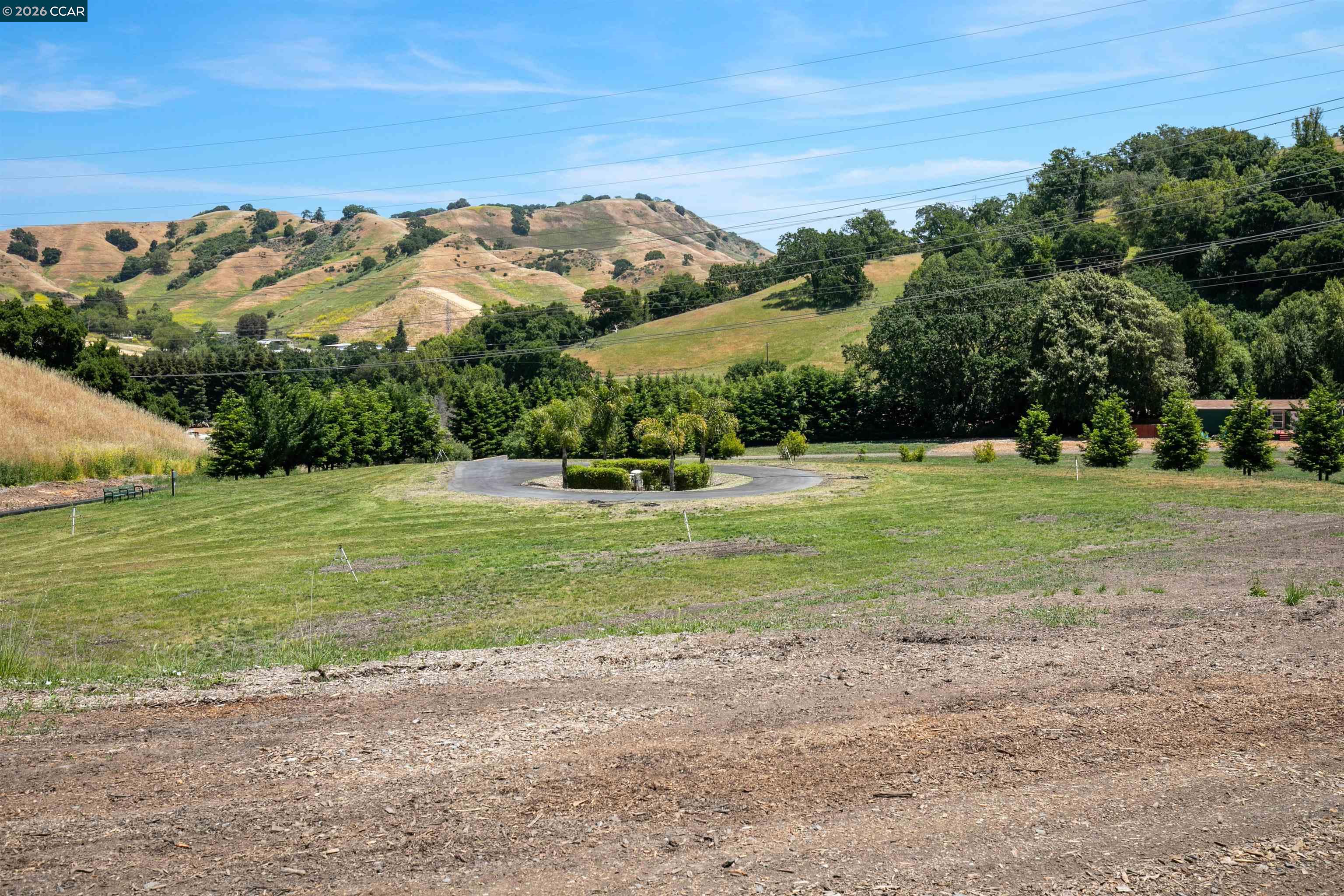 Detail Gallery Image 6 of 40 For 60 Hampton Road, Martinez,  CA 94553 - 2 Beds | 2 Baths