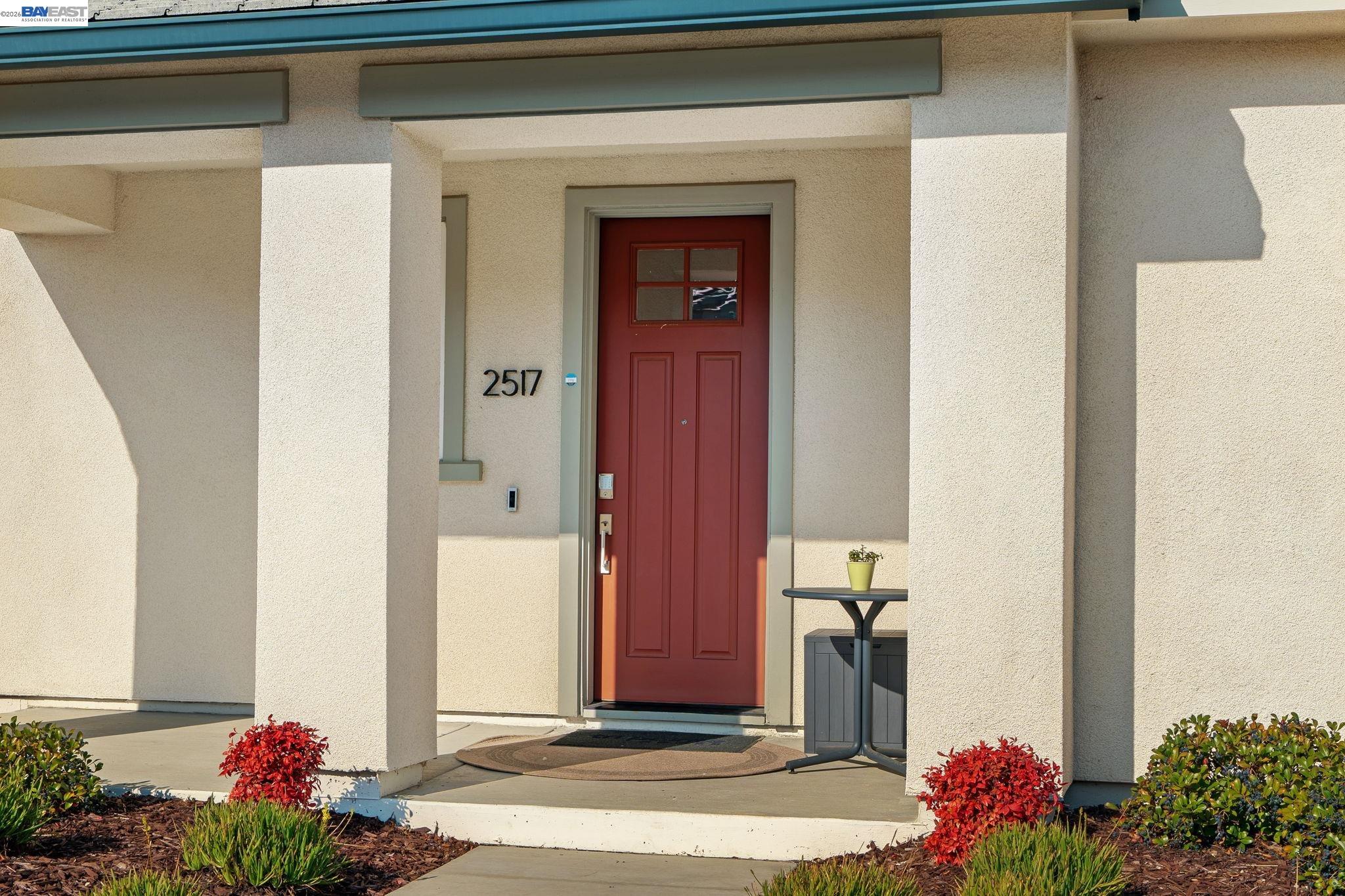 Detail Gallery Image 2 of 59 For 2517 Cyan Dr, Fairfield,  CA 94533 - 3 Beds | 2/1 Baths