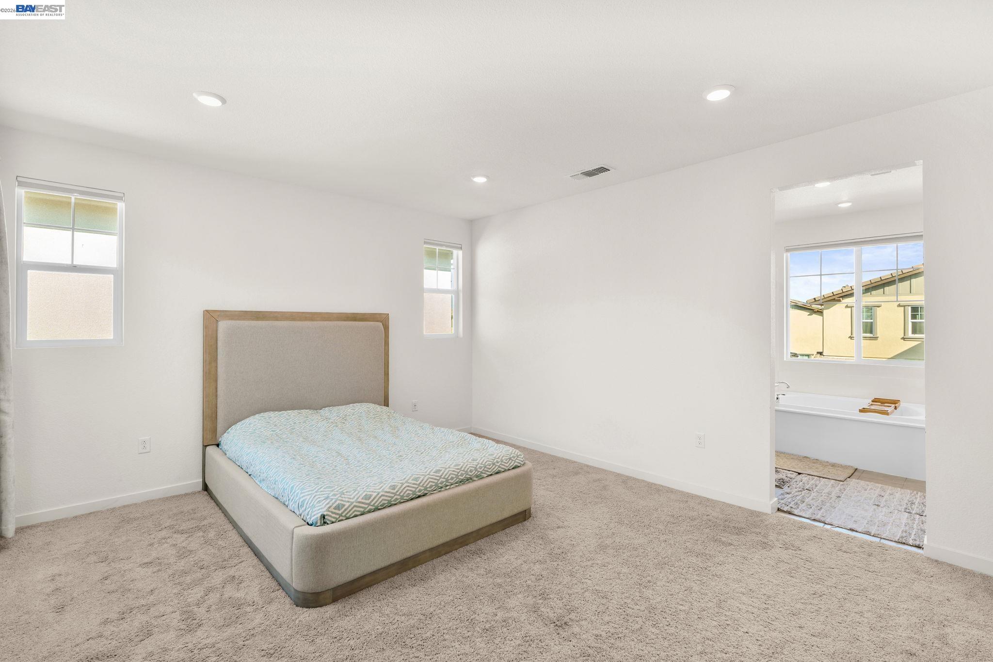 Detail Gallery Image 19 of 59 For 2517 Cyan Dr, Fairfield,  CA 94533 - 3 Beds | 2/1 Baths
