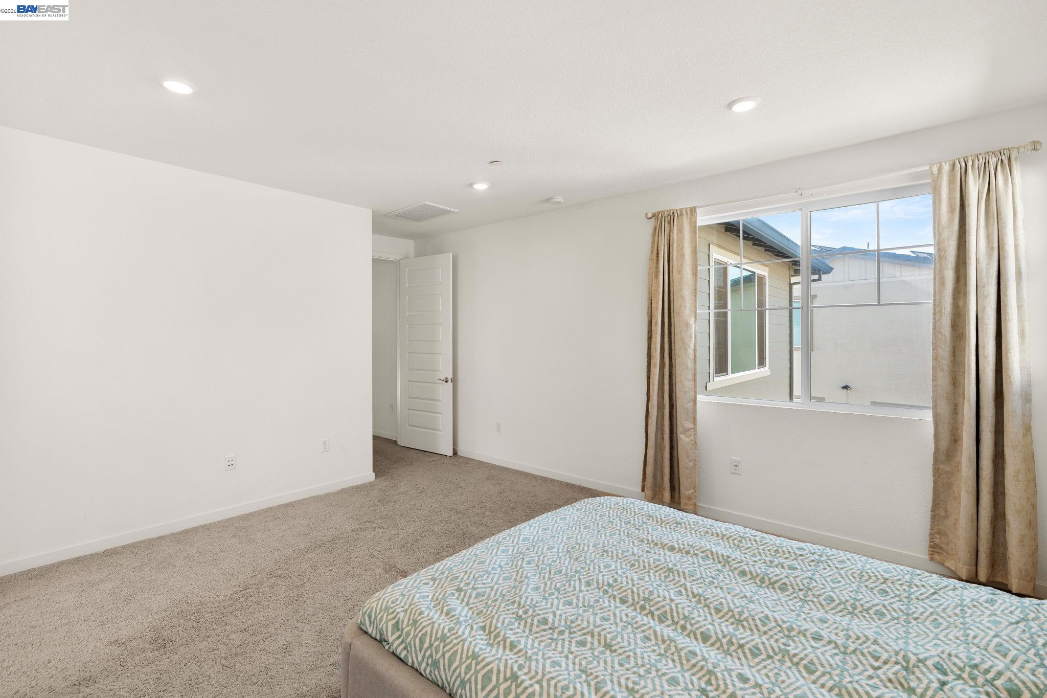 Detail Gallery Image 21 of 59 For 2517 Cyan Dr, Fairfield,  CA 94533 - 3 Beds | 2/1 Baths