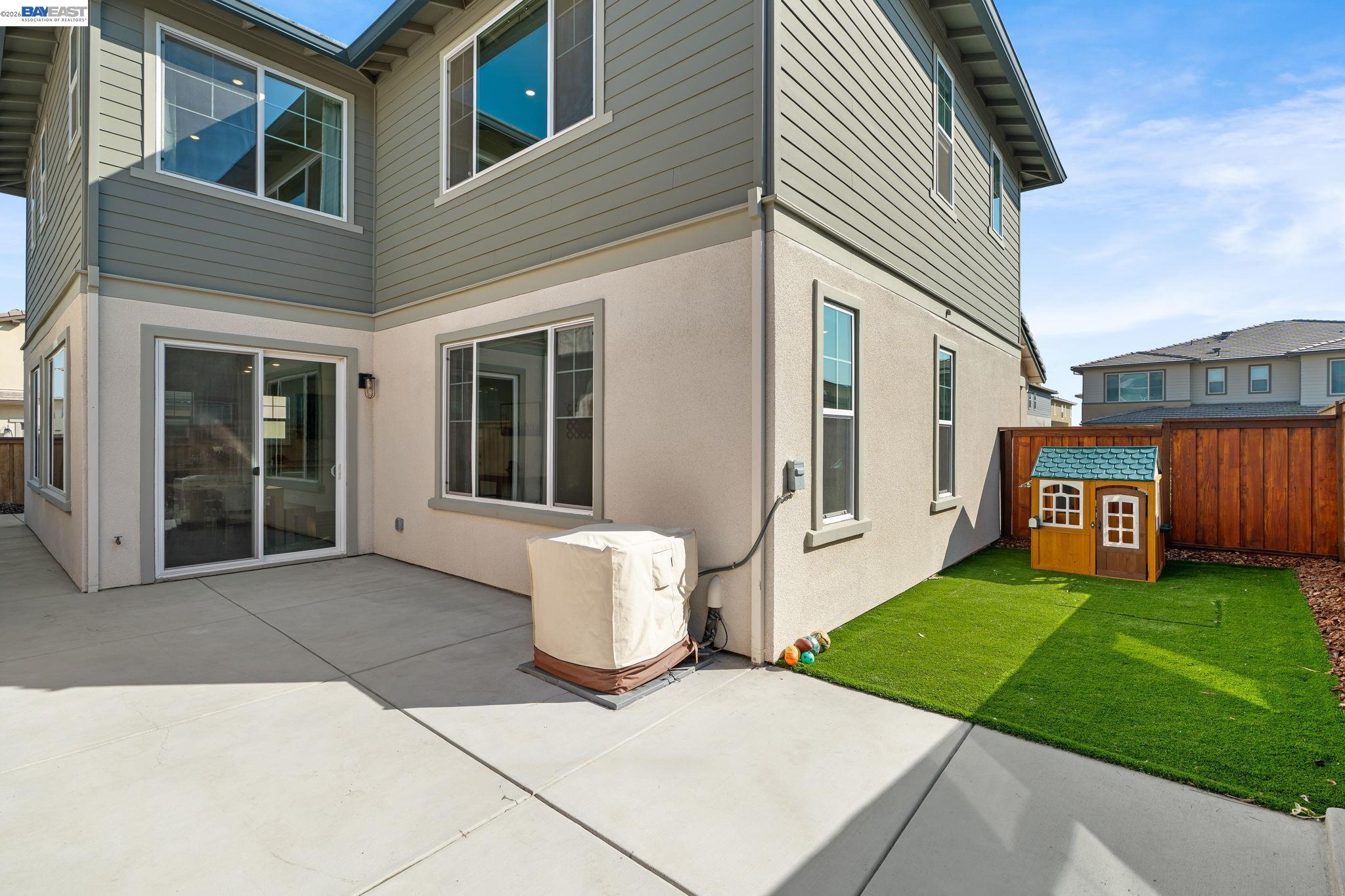 Detail Gallery Image 38 of 59 For 2517 Cyan Dr, Fairfield,  CA 94533 - 3 Beds | 2/1 Baths