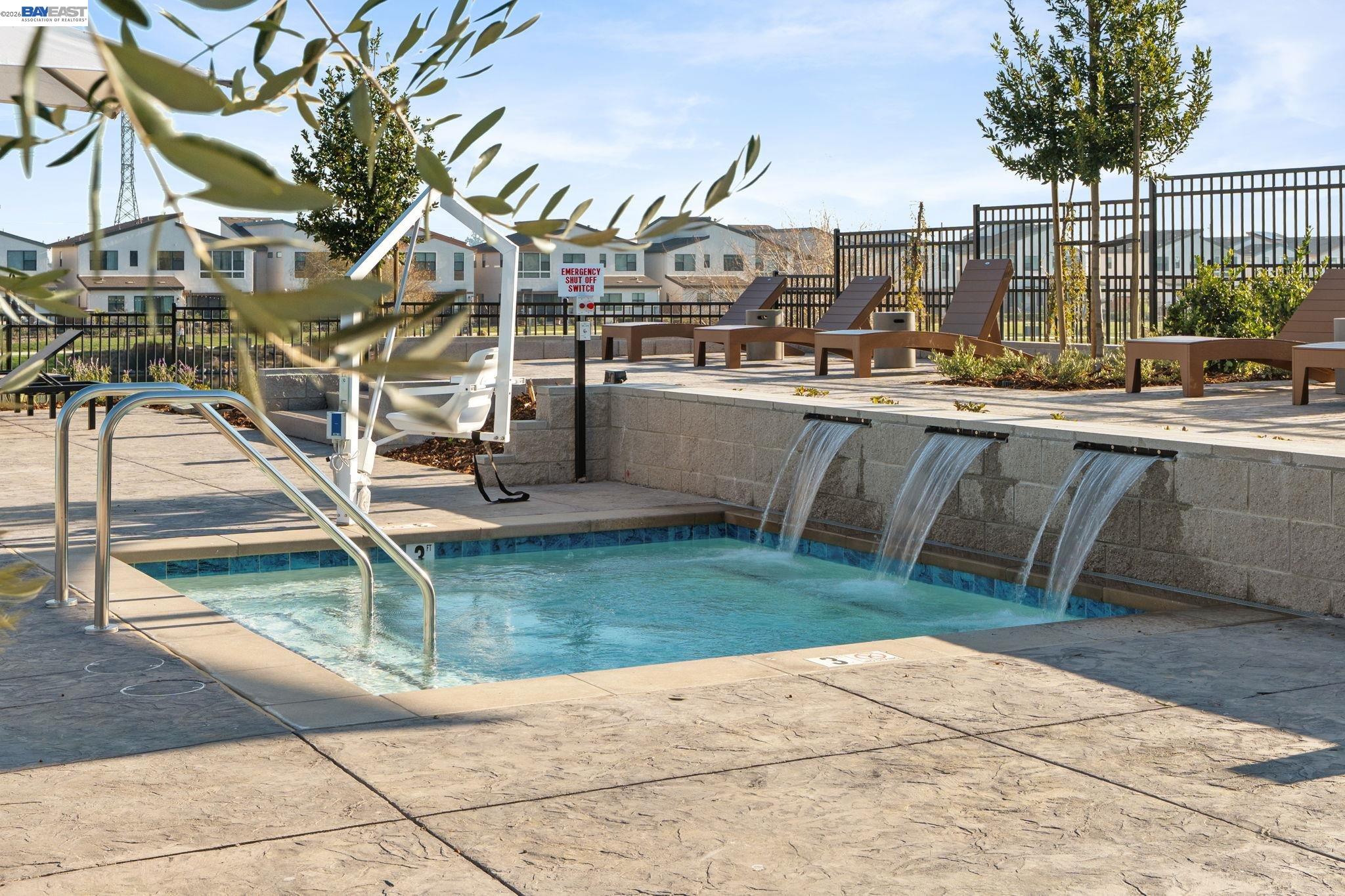 Detail Gallery Image 53 of 59 For 2517 Cyan Dr, Fairfield,  CA 94533 - 3 Beds | 2/1 Baths