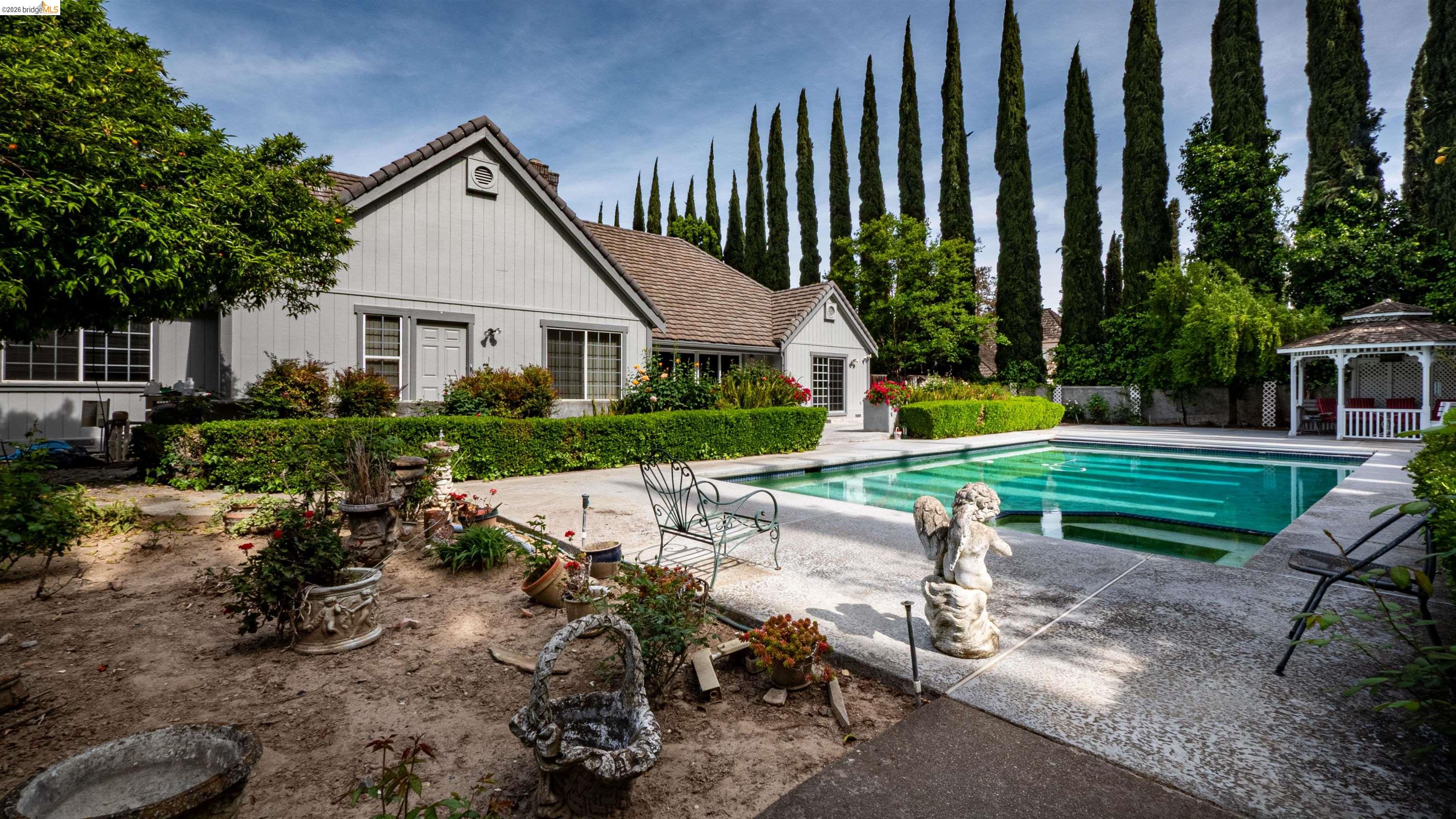 Detail Gallery Image 35 of 44 For 80 Cunha Ct, Oakley,  CA 94561 - 3 Beds | 2/1 Baths