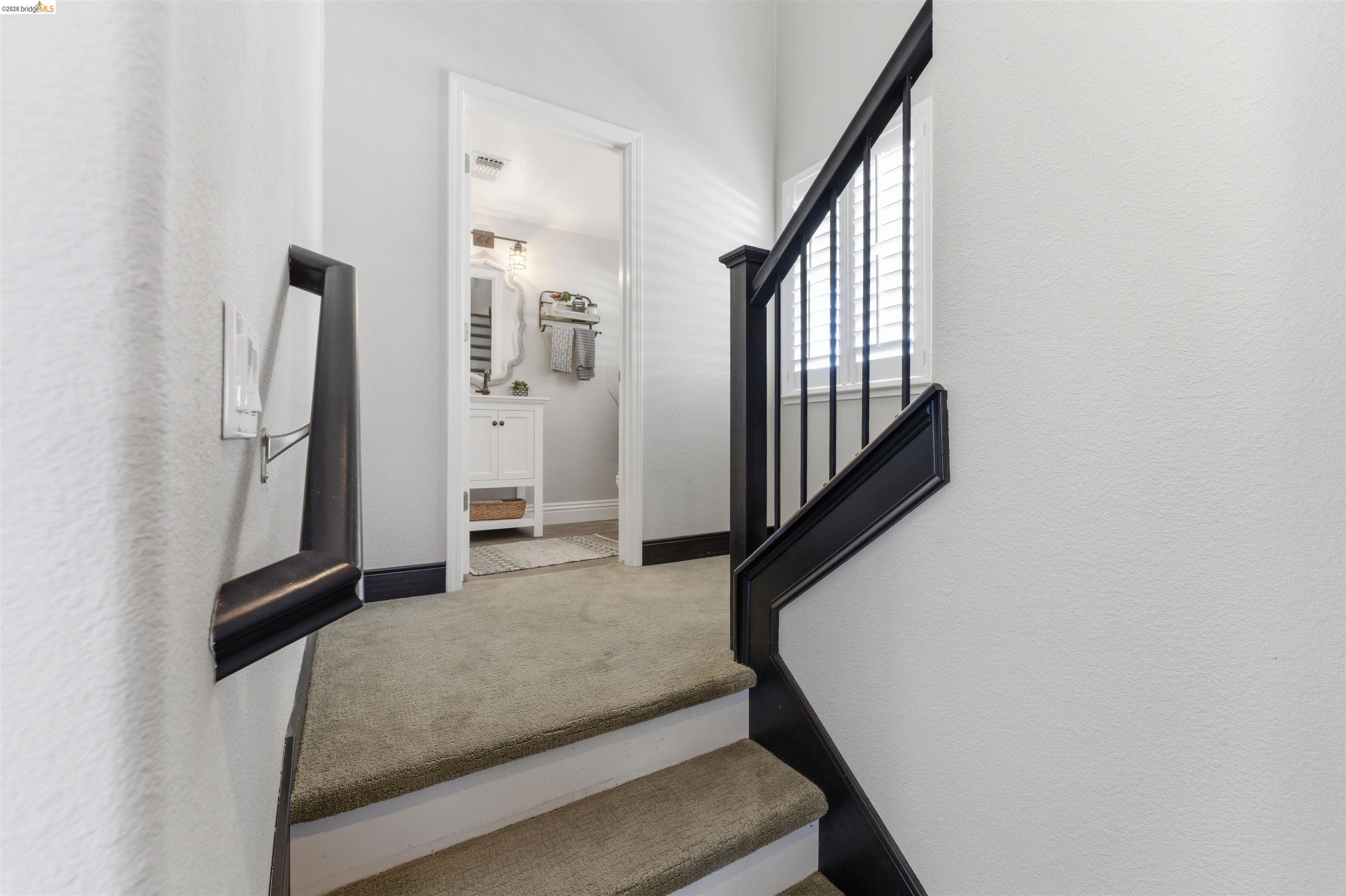 Detail Gallery Image 19 of 41 For 72 Greystone Pl, Pittsburg,  CA 94565 - 4 Beds | 2/1 Baths