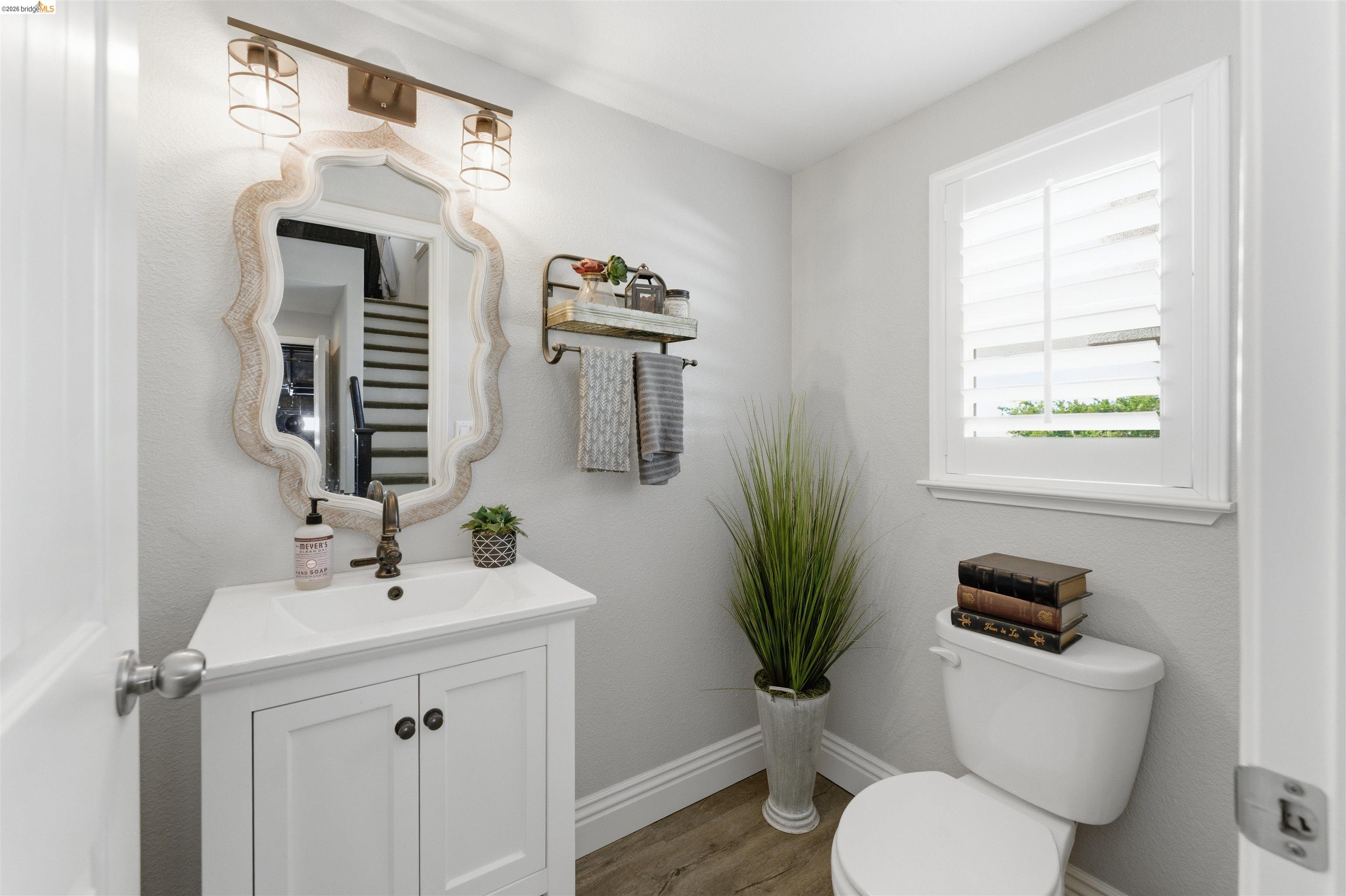 Detail Gallery Image 20 of 41 For 72 Greystone Pl, Pittsburg,  CA 94565 - 4 Beds | 2/1 Baths