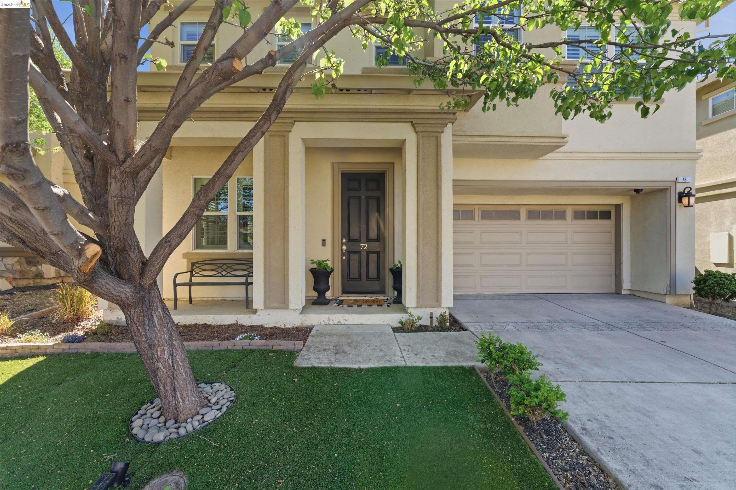 Detail Gallery Image 3 of 41 For 72 Greystone Pl, Pittsburg,  CA 94565 - 4 Beds | 2/1 Baths