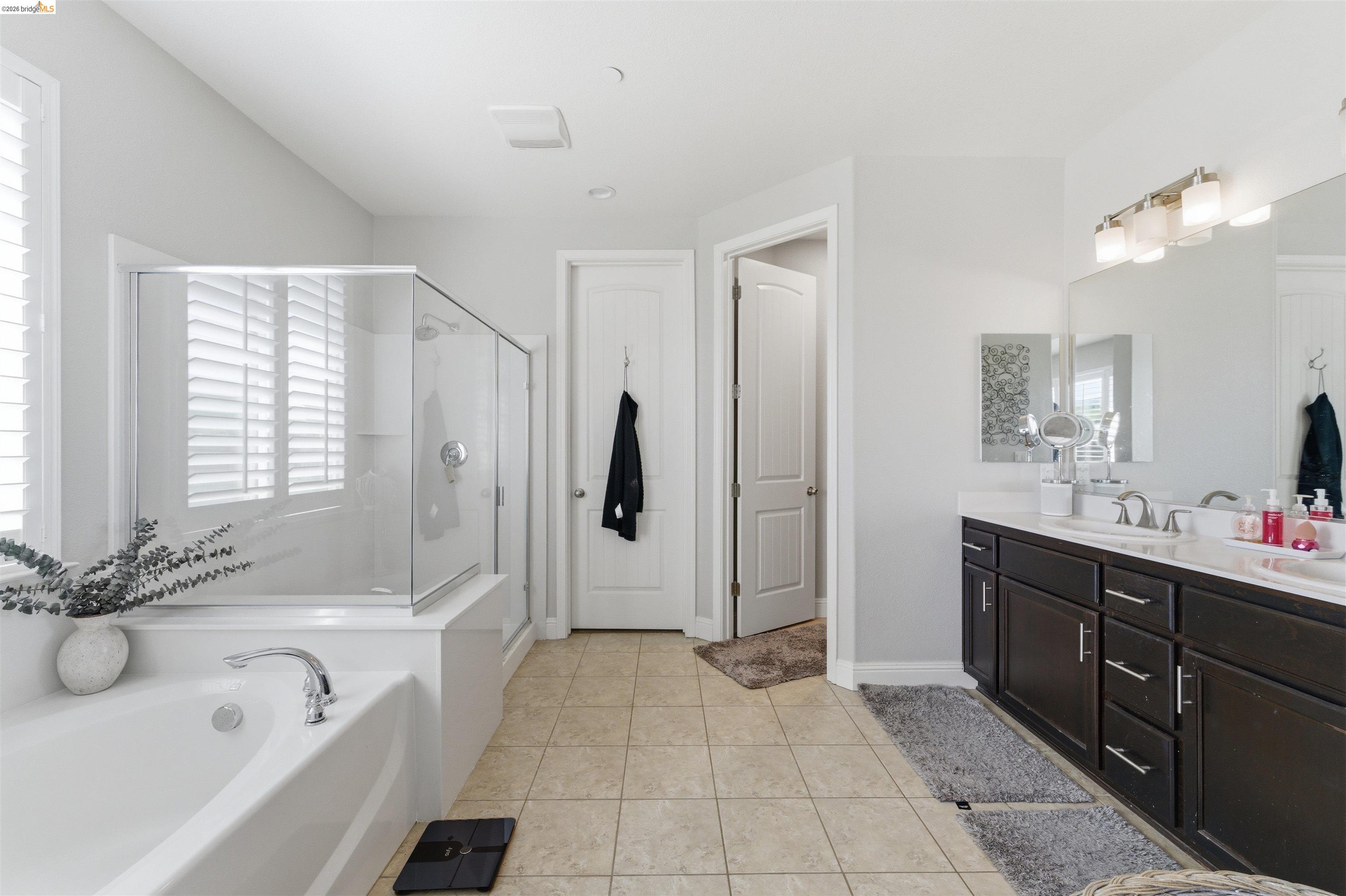 Detail Gallery Image 28 of 41 For 72 Greystone Pl, Pittsburg,  CA 94565 - 4 Beds | 2/1 Baths