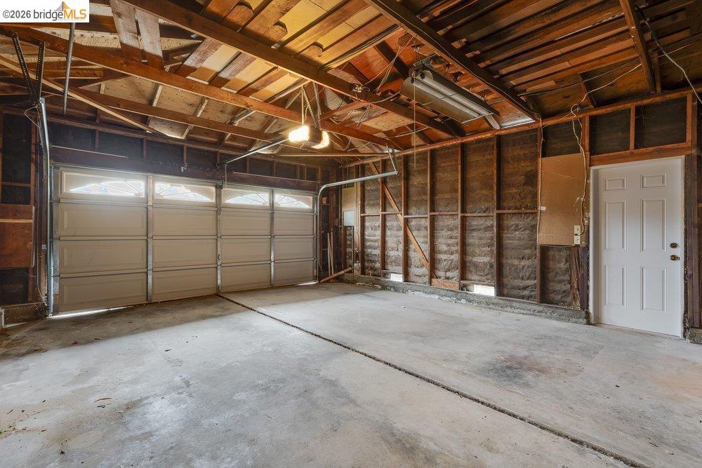 Detail Gallery Image 23 of 25 For 341 Inverness Drive, Vallejo,  CA 94589 - 3 Beds | 2/1 Baths