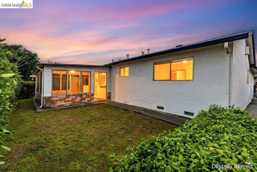 Detail Gallery Image 24 of 25 For 341 Inverness Drive, Vallejo,  CA 94589 - 3 Beds | 2/1 Baths