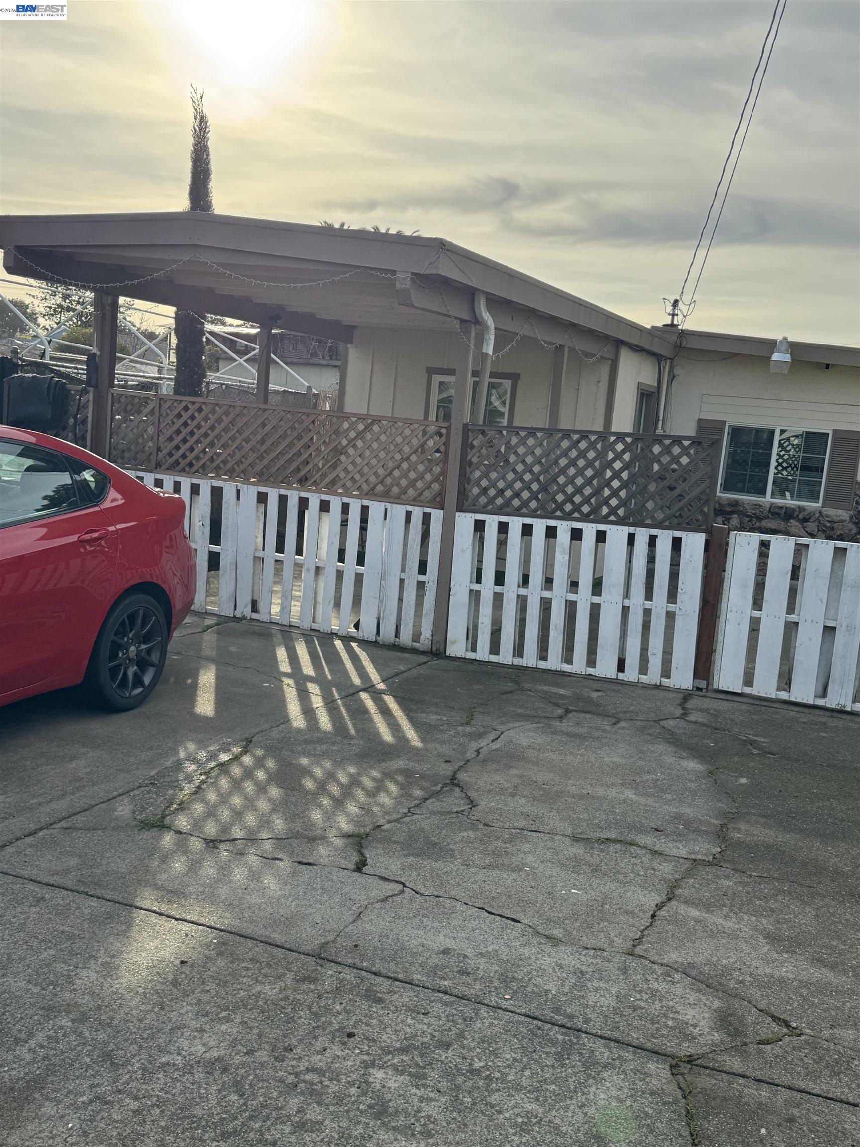 Front Image Thumbnail for BE41124926