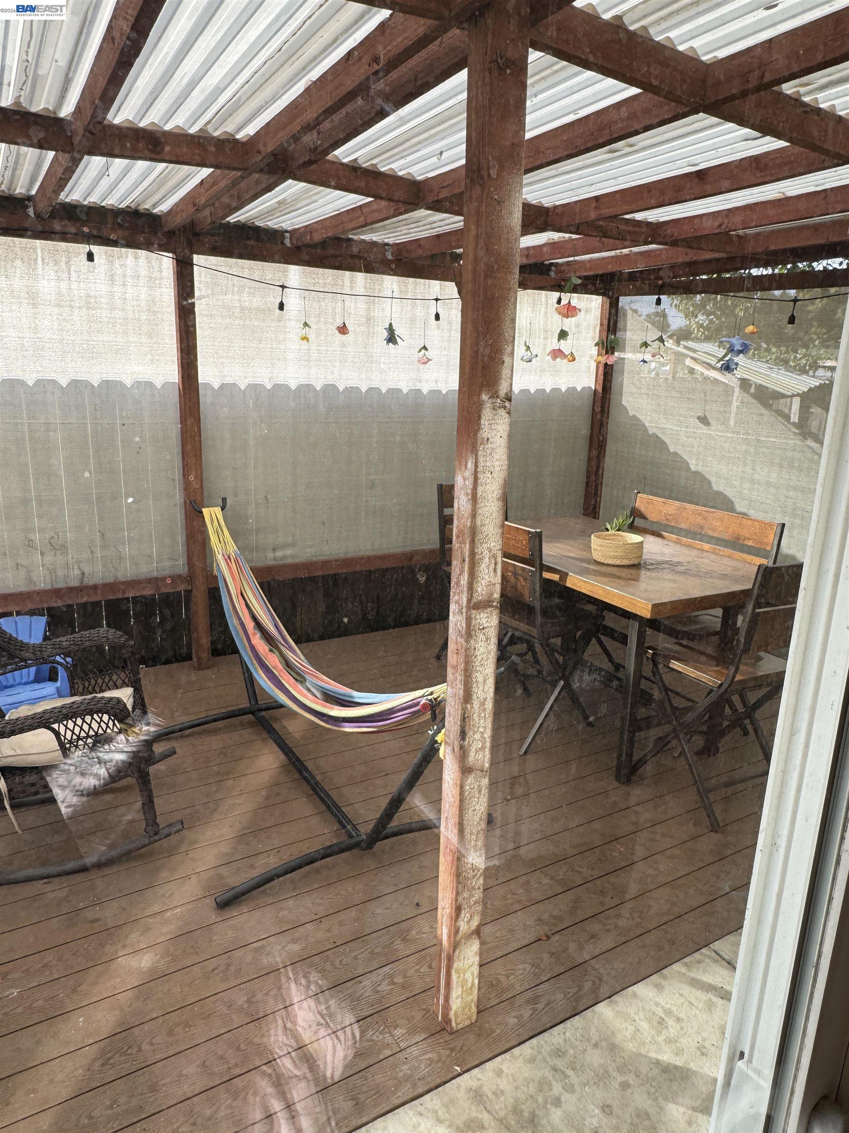 Detail Gallery Image 6 of 25 For 431 Hilton Ave, Vallejo,  CA 94591 - 2 Beds | 1 Baths