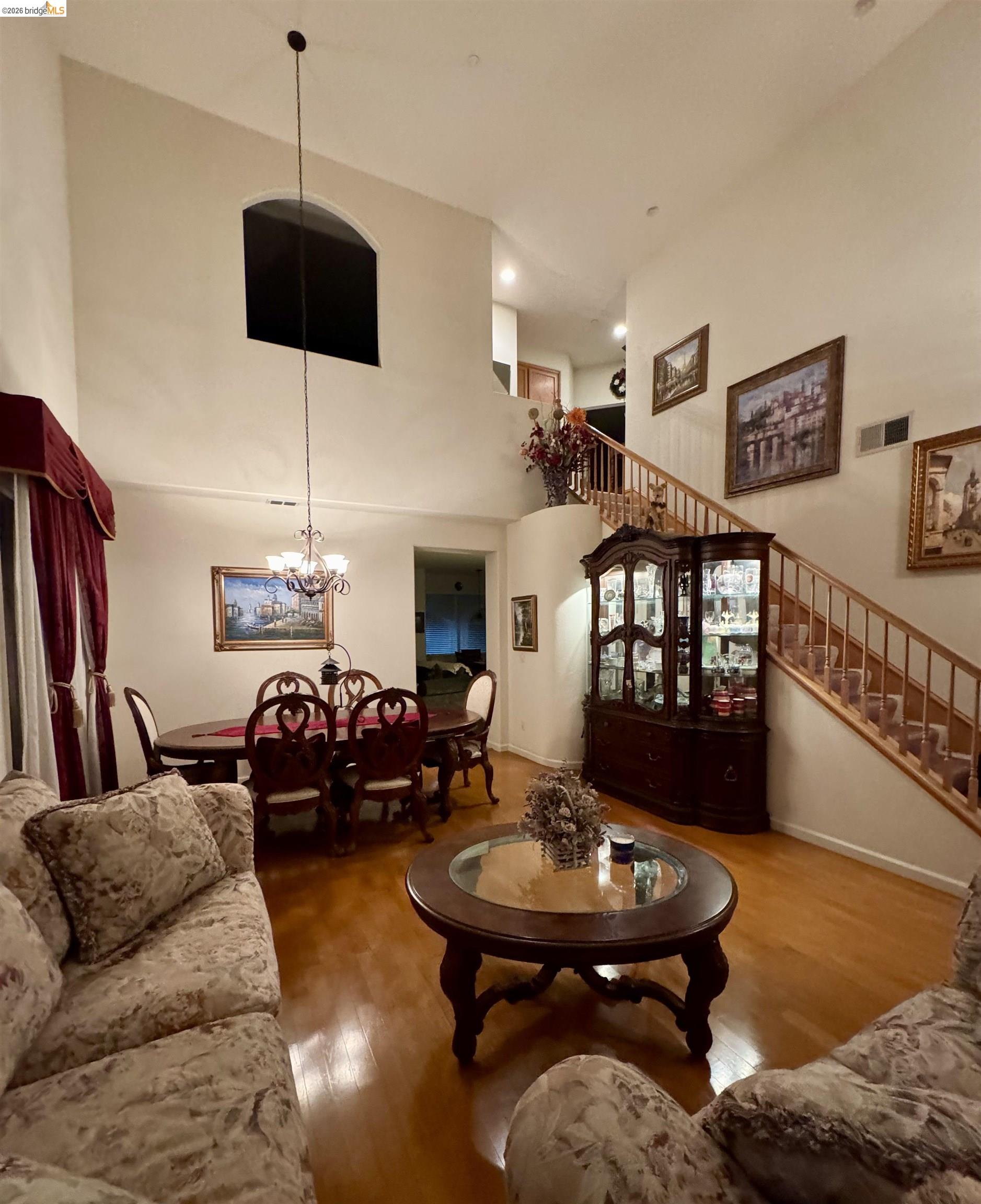 Detail Gallery Image 9 of 60 For 850 Volpaia Ct, Brentwood,  CA 94513 - 5 Beds | 3/1 Baths